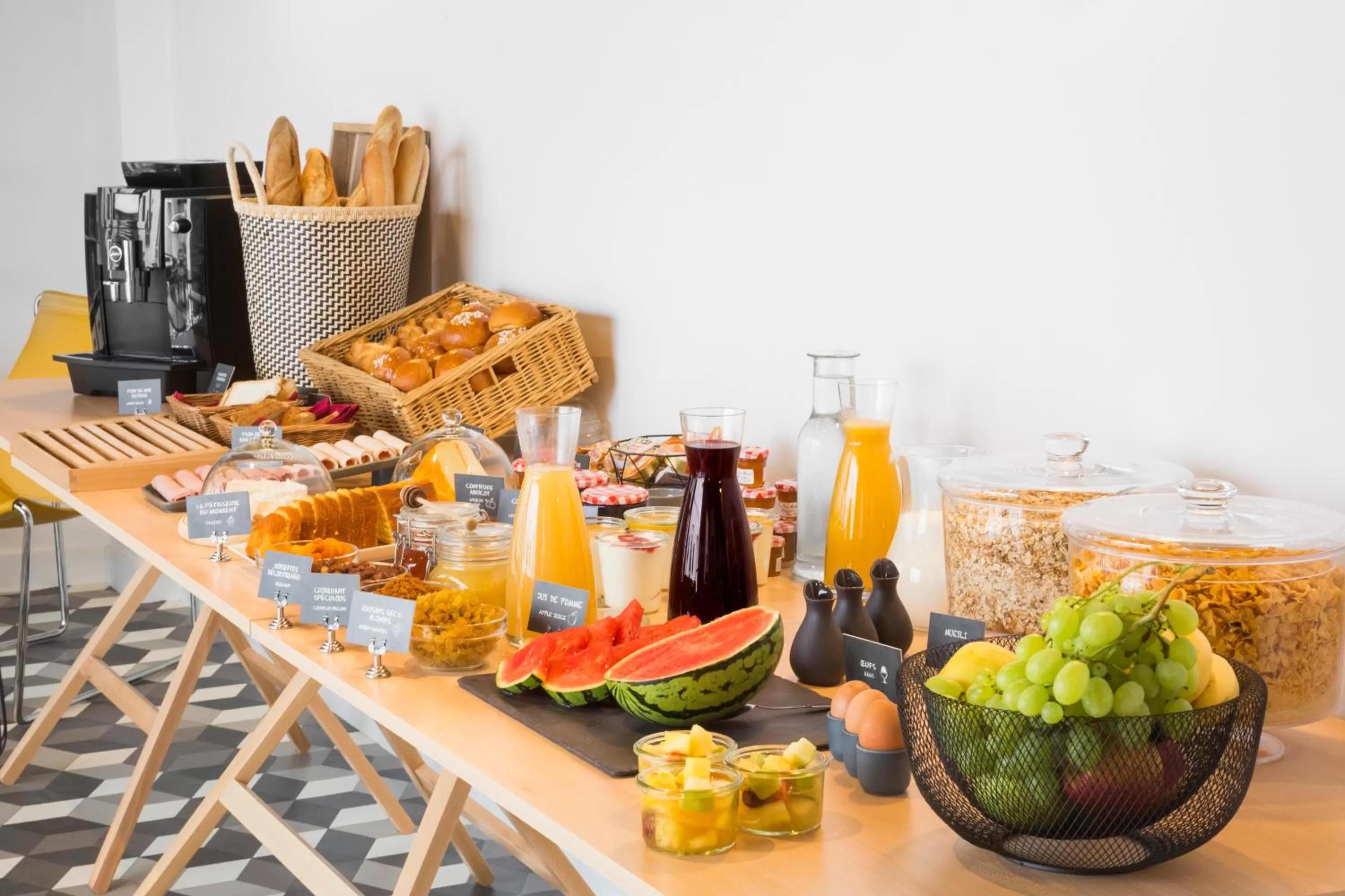 Buffet breakfast in Hotel Bootcamp