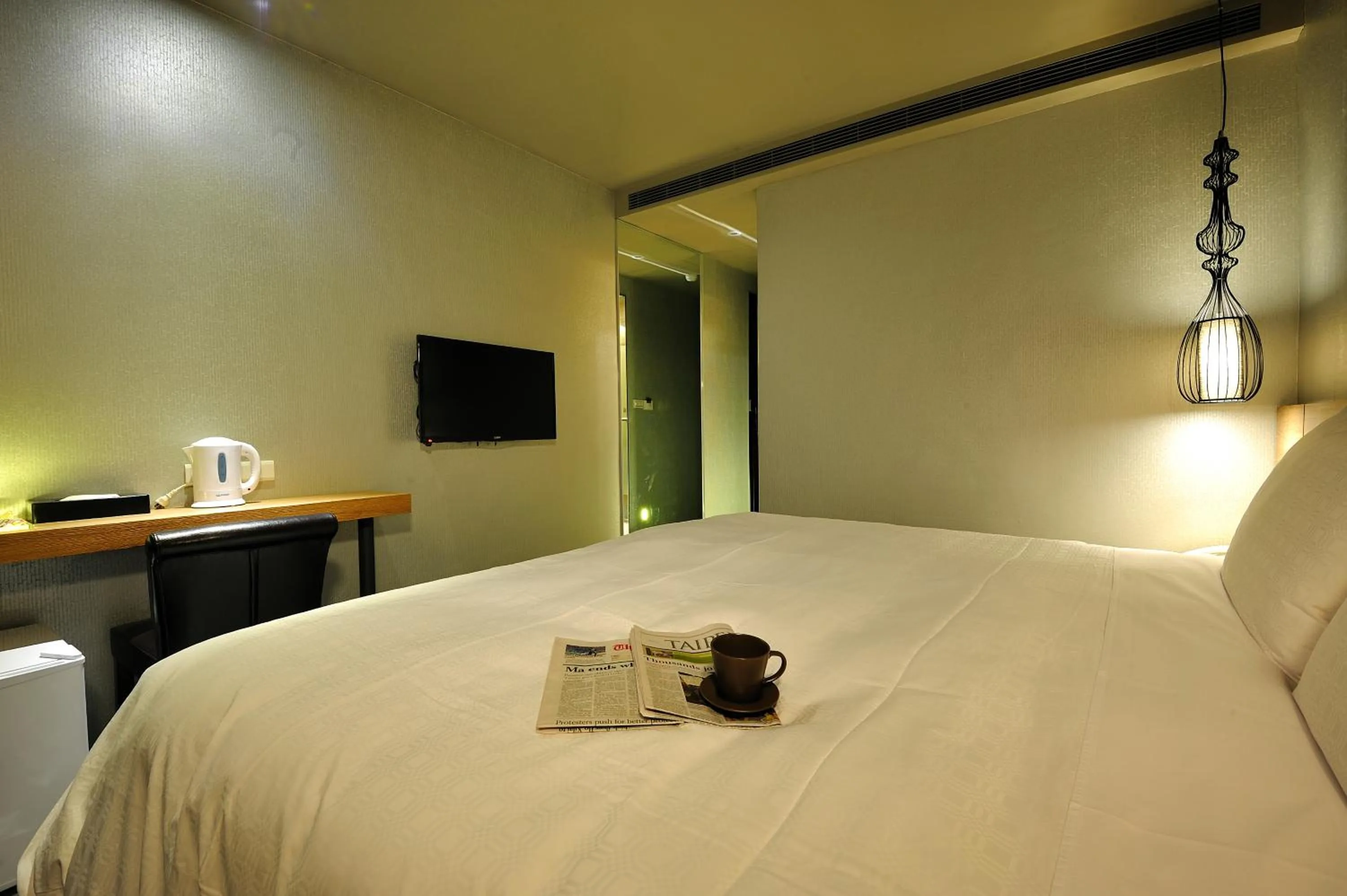 Bed in Forward Suites II