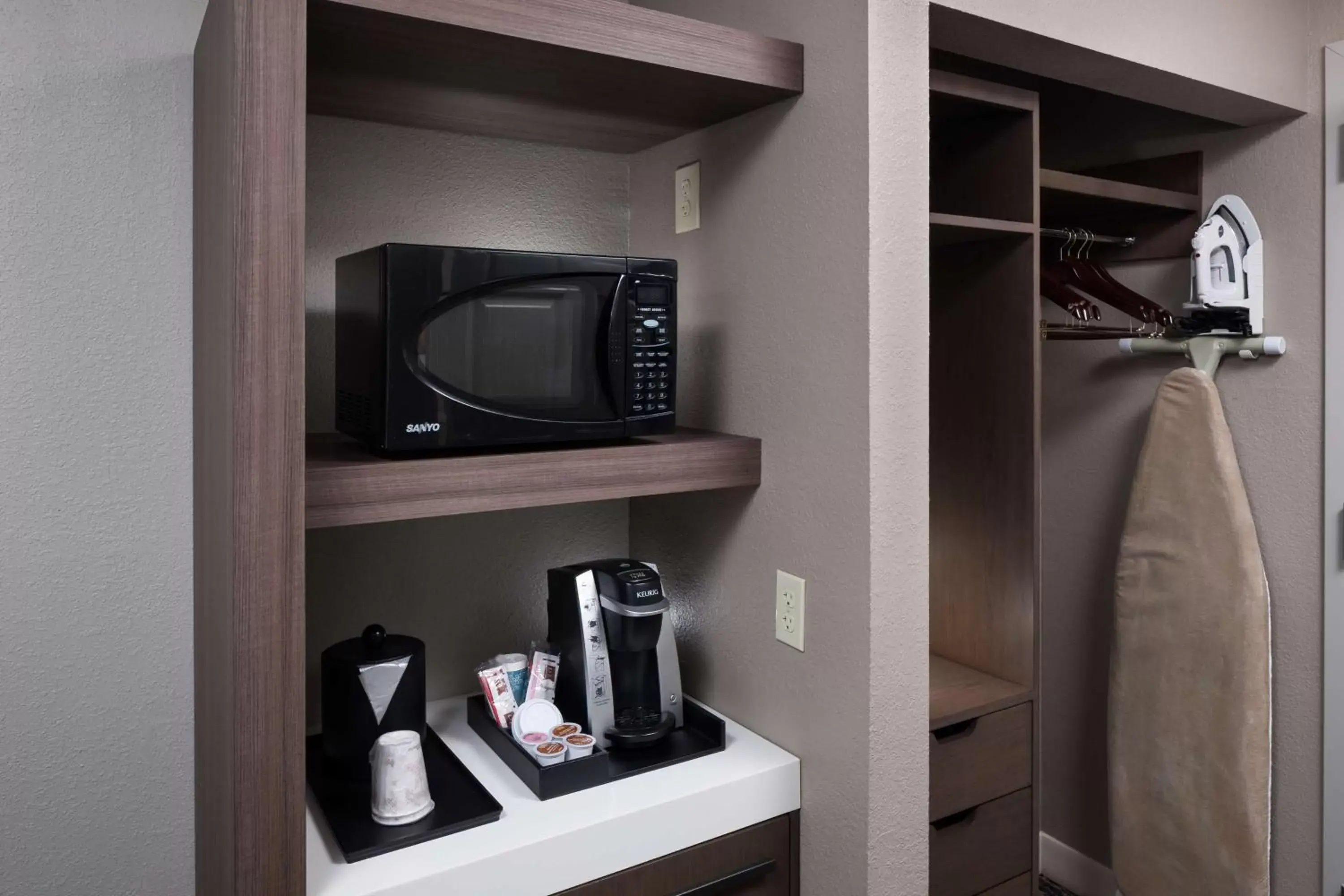 King Room in Hilton Garden Inn Savannah Airport King Room in Hilton Garden Inn Savannah Airport