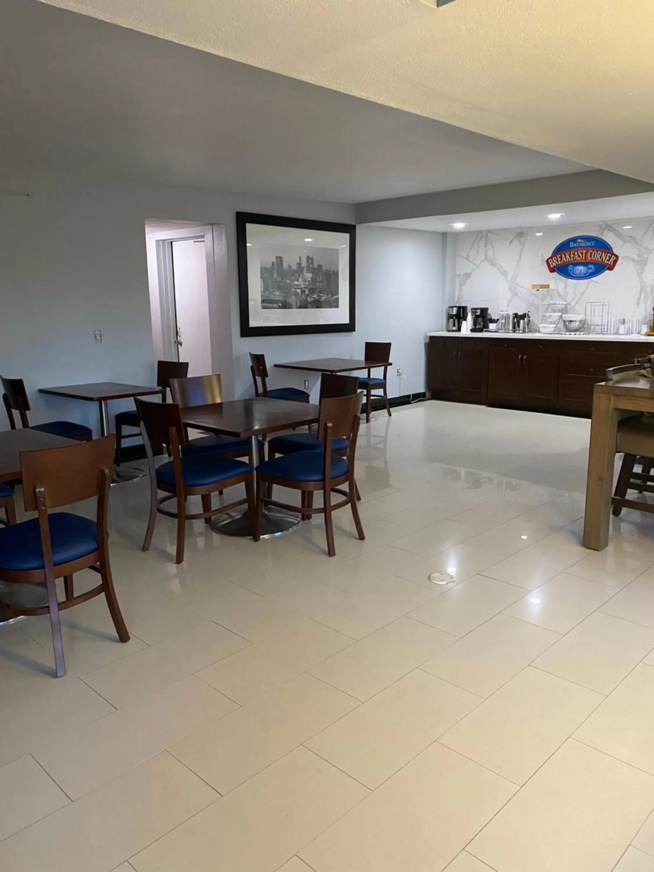 Dining area in Baymont Inn by Wyndham Odessa University Area