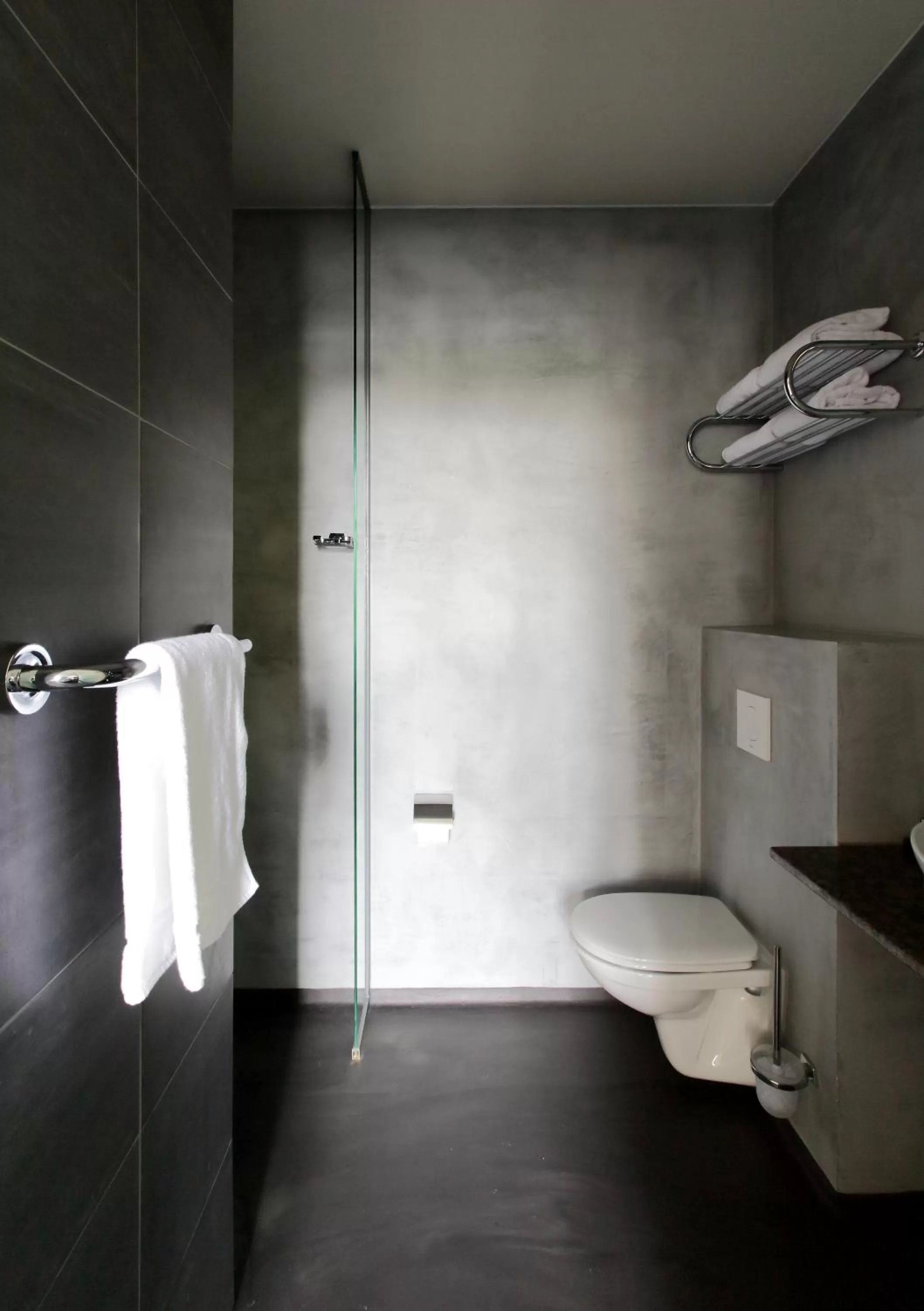 Shower in Boutique Hotel View