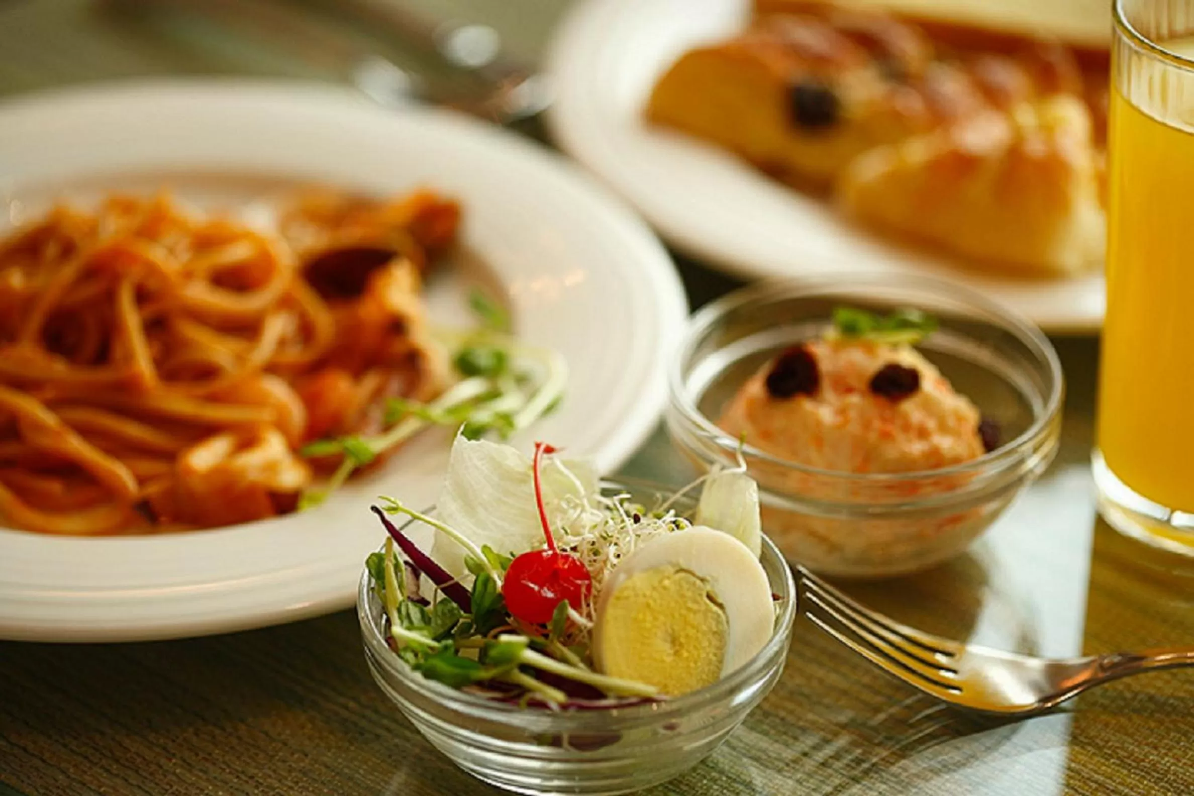 Buffet breakfast in Dryad Motel