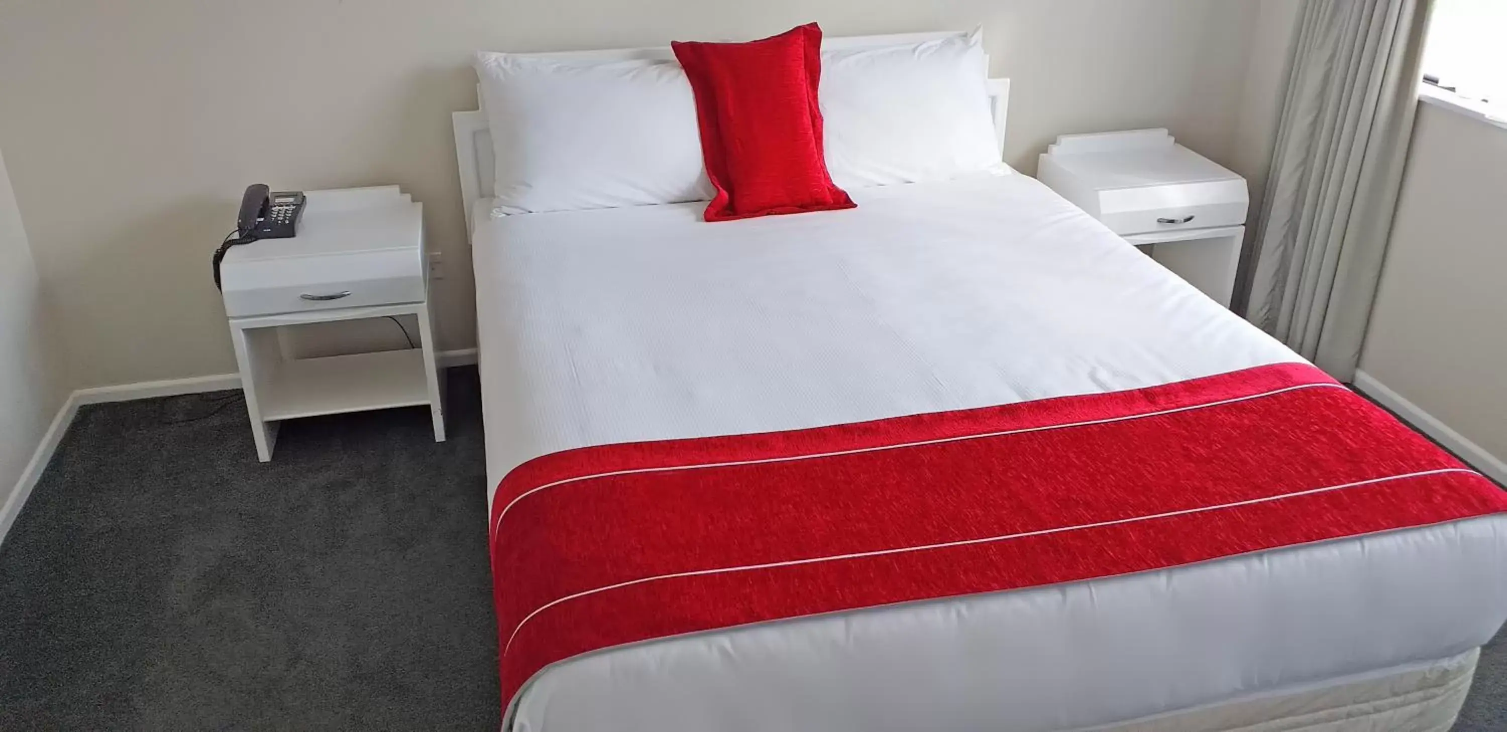 Executive One-Bedroom Apartment in Shadzz Motel Executive One-Bedroom Apartment in Shadzz Motel