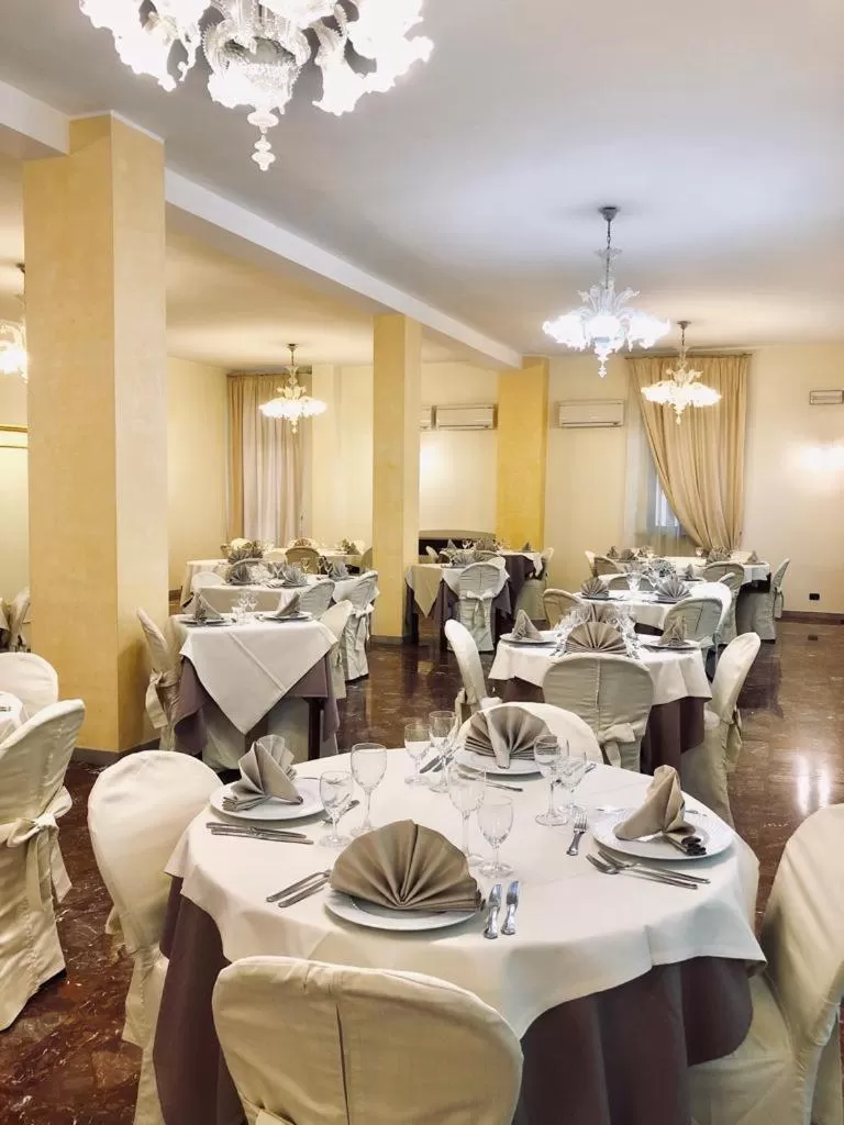 Restaurant/Places to Eat in Hotel Primarosa