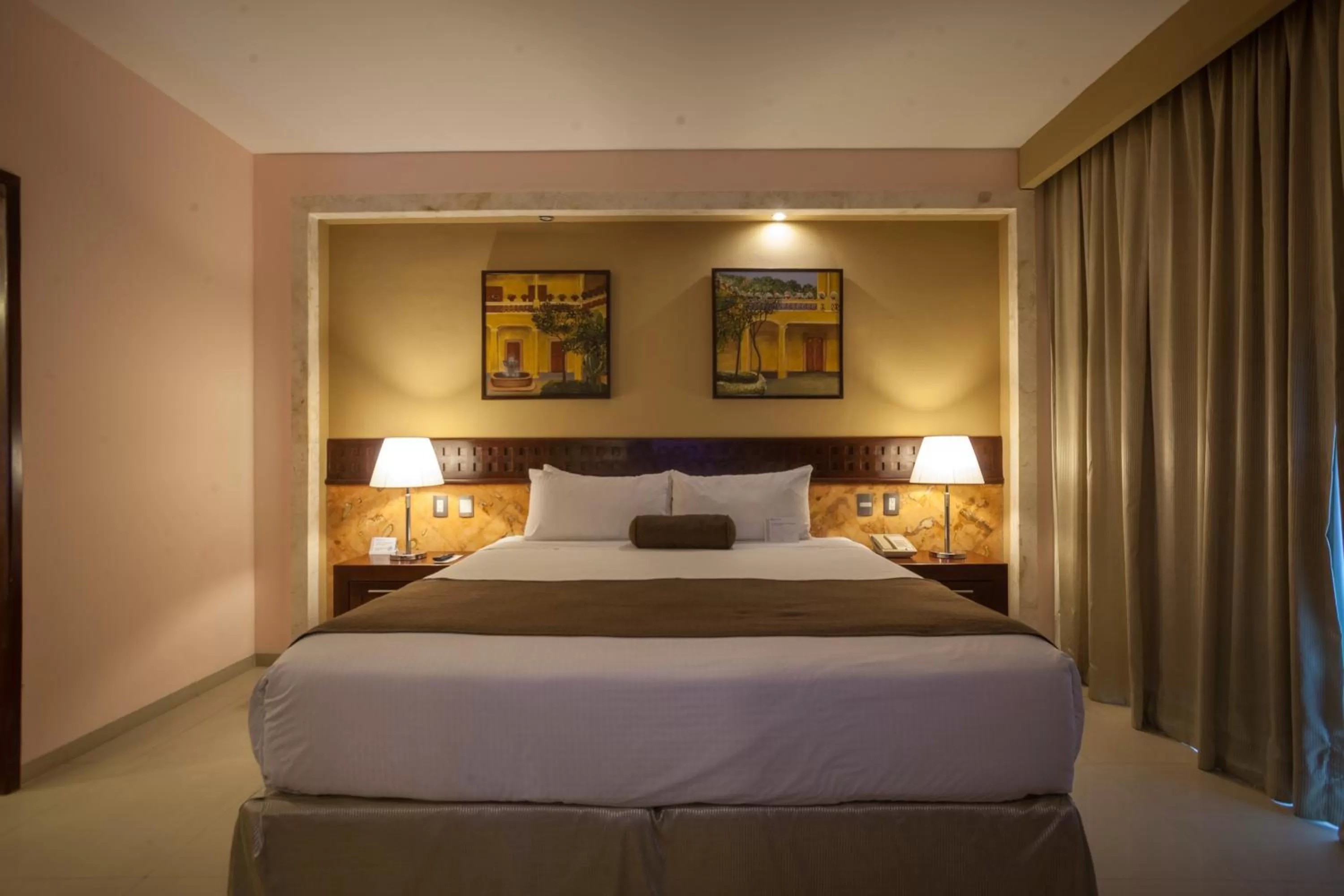 Bedroom, Bed in Wyndham Merida