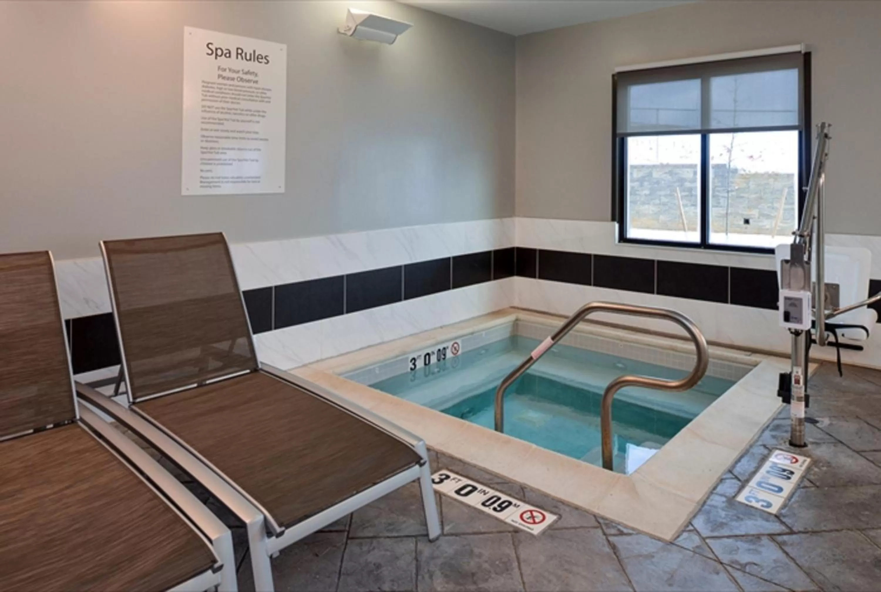 Swimming pool in Holiday Inn Express & Suites Shippensburg by IHG