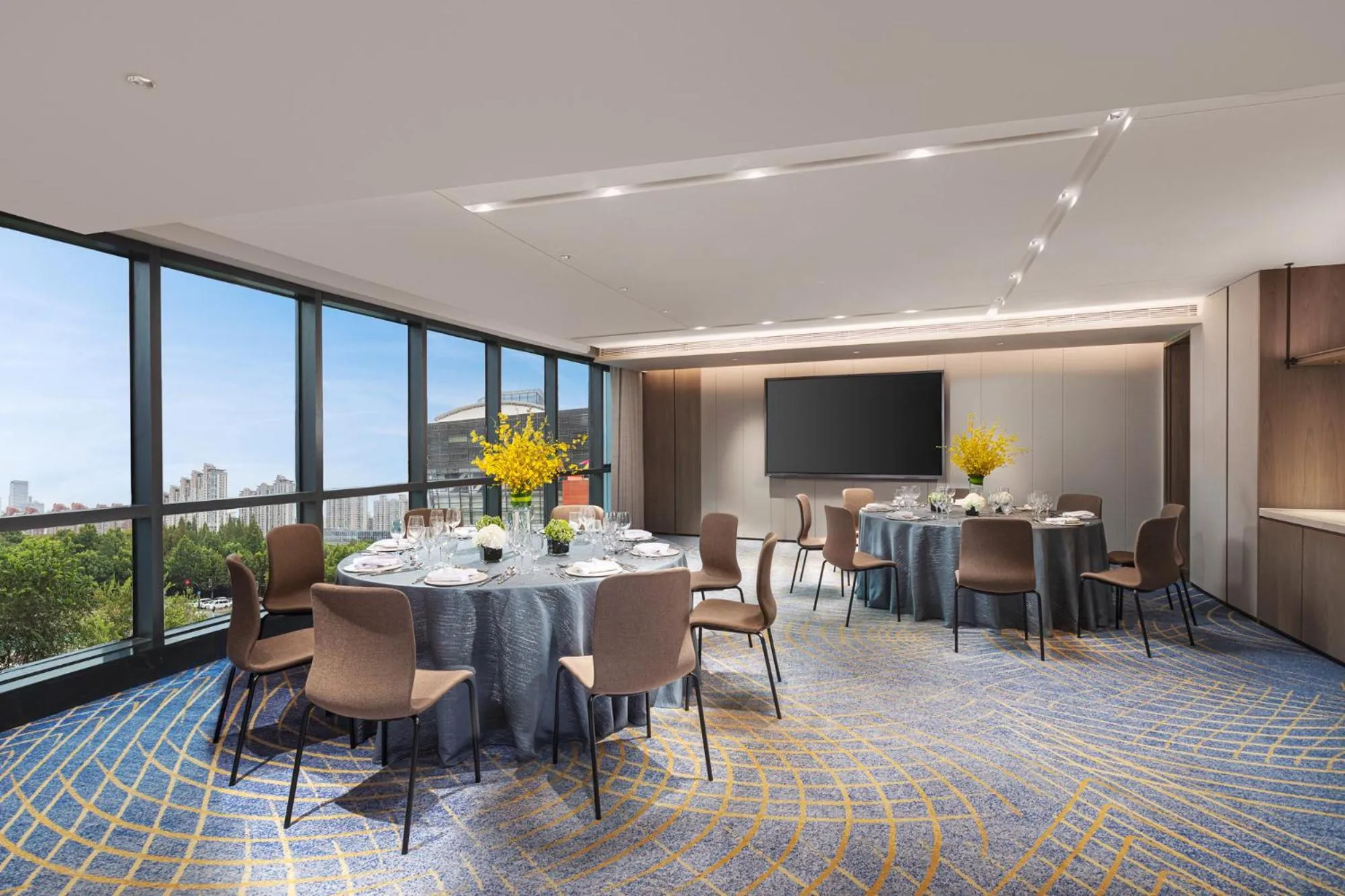 Banquet/Function facilities in HUALUXE Shanghai Changfeng Park - Park Lake View