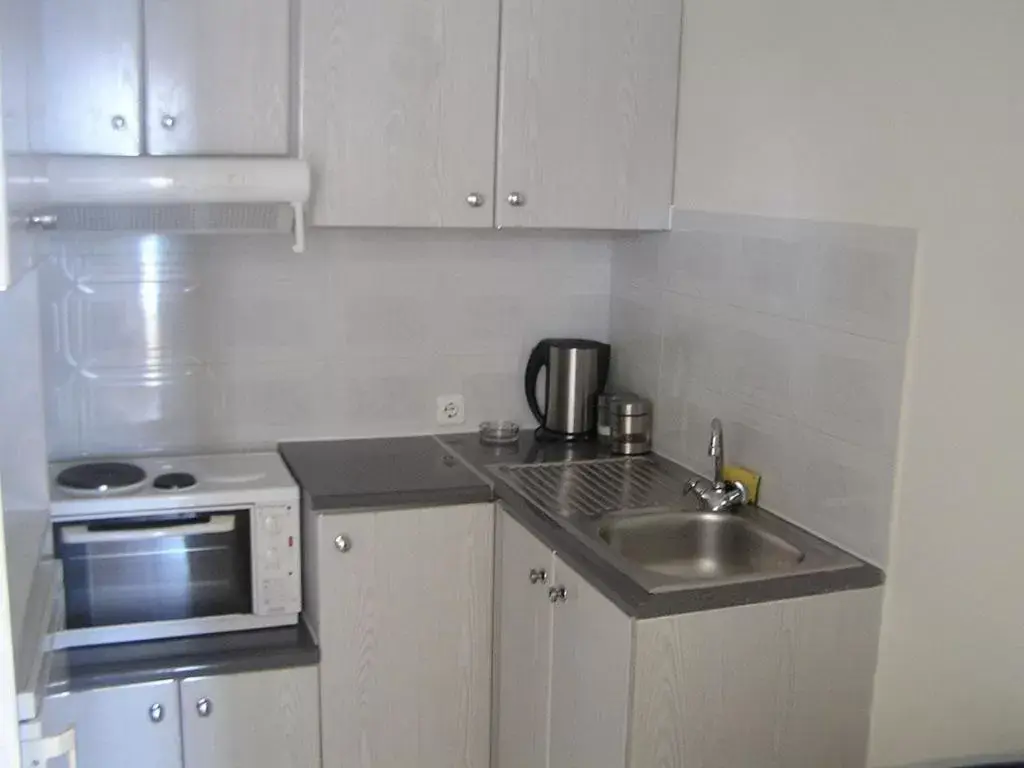 One-Bedroom Apartment - Seafront in Polydoros Appartments One-Bedroom Apartment - Seafront in Polydoros Appartments