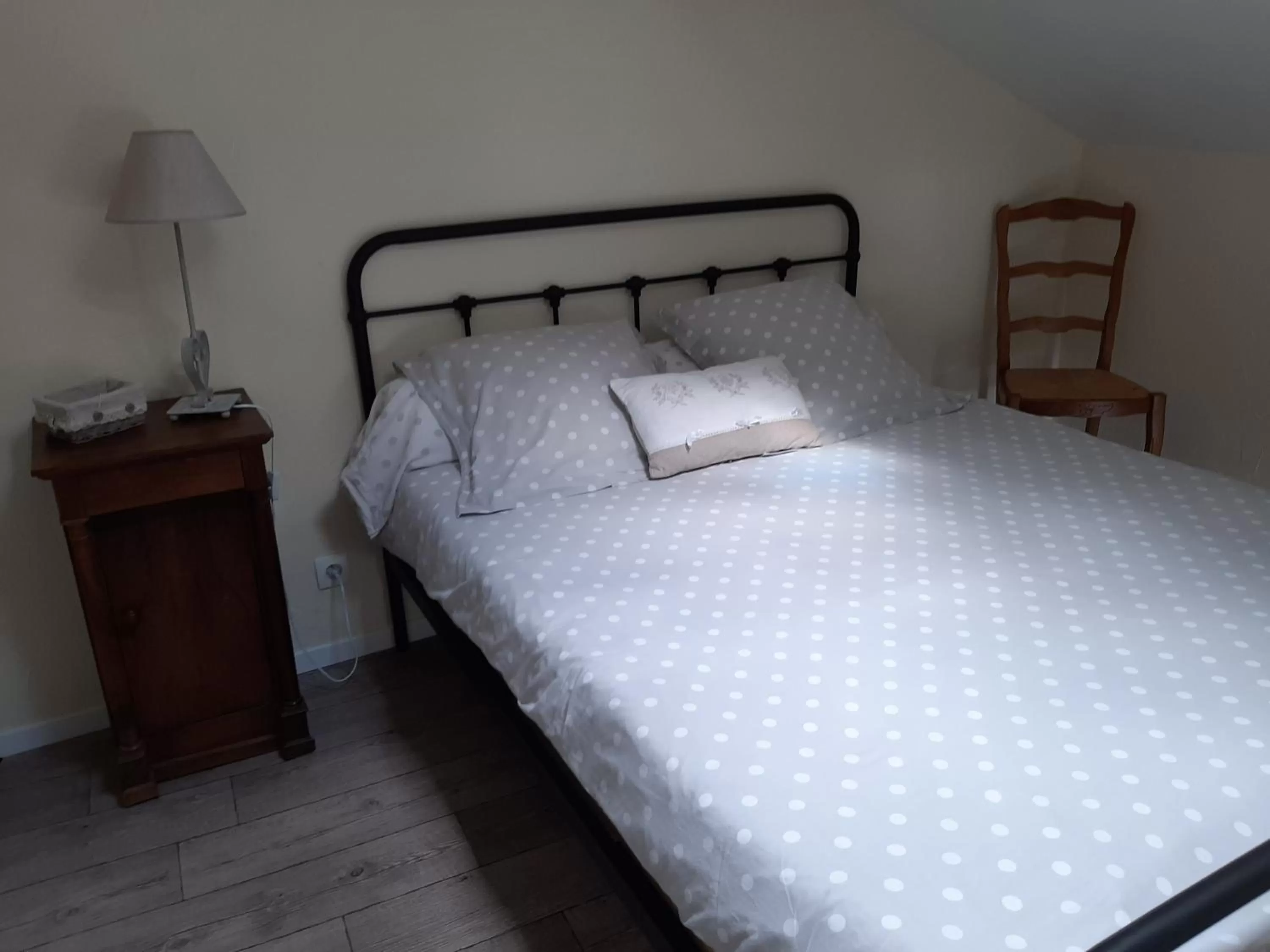 Bedroom, Bed in Les Ecuries du SEQUE