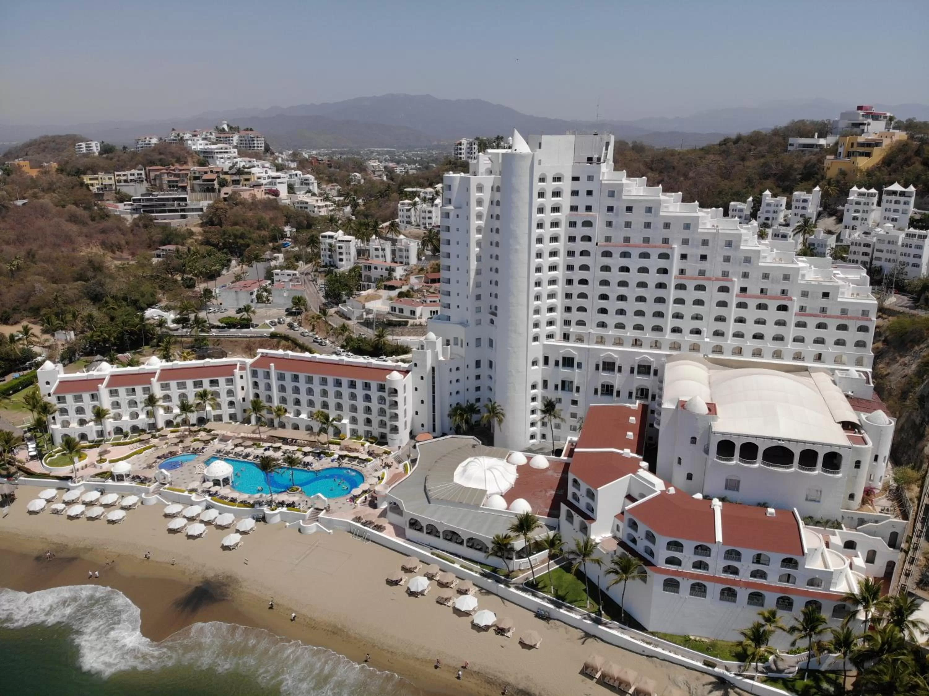 Property building, Bird's-eye View in Tesoro Manzanillo All Inclusive