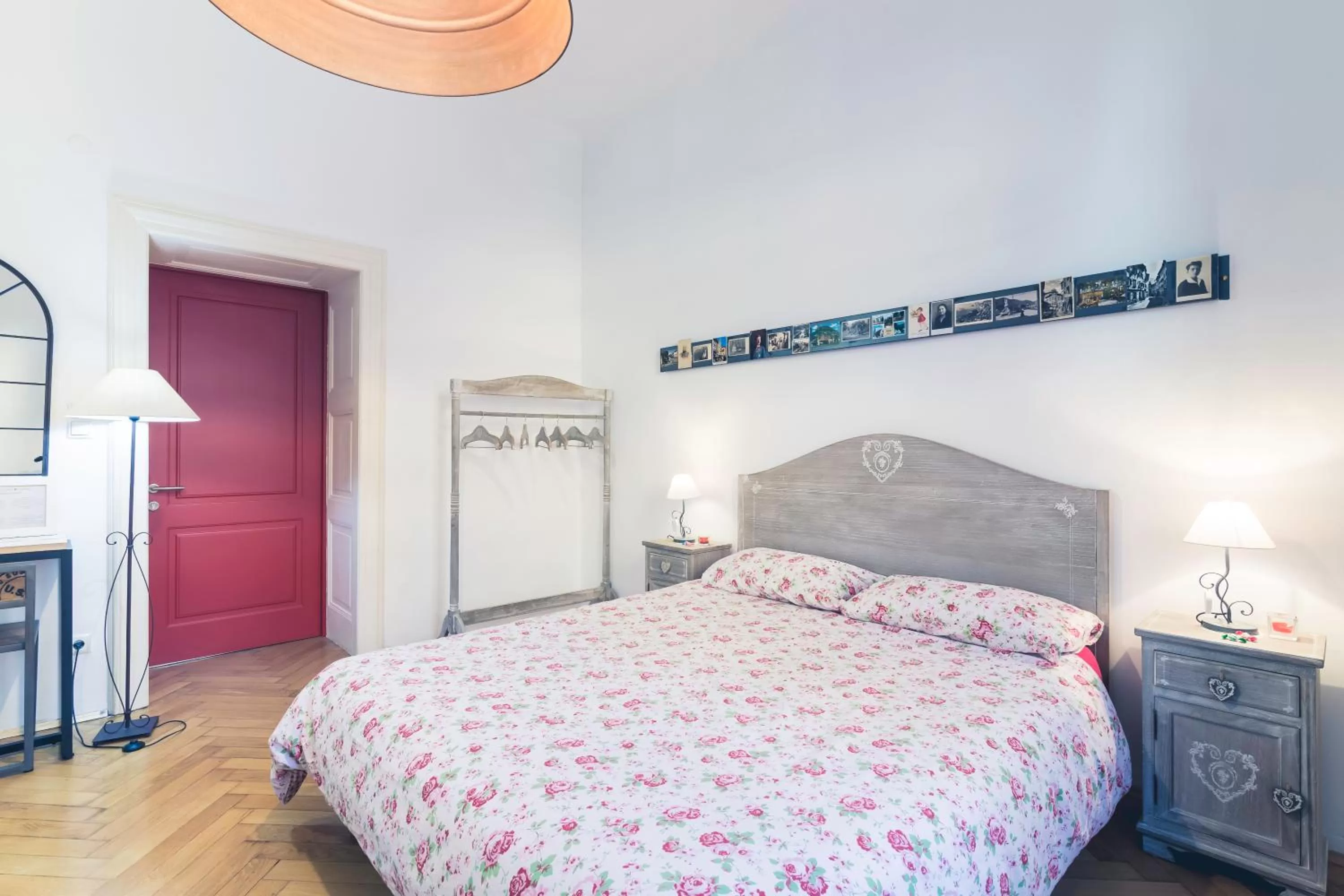 Photo of the whole room, Bed in Bolzano Rooms