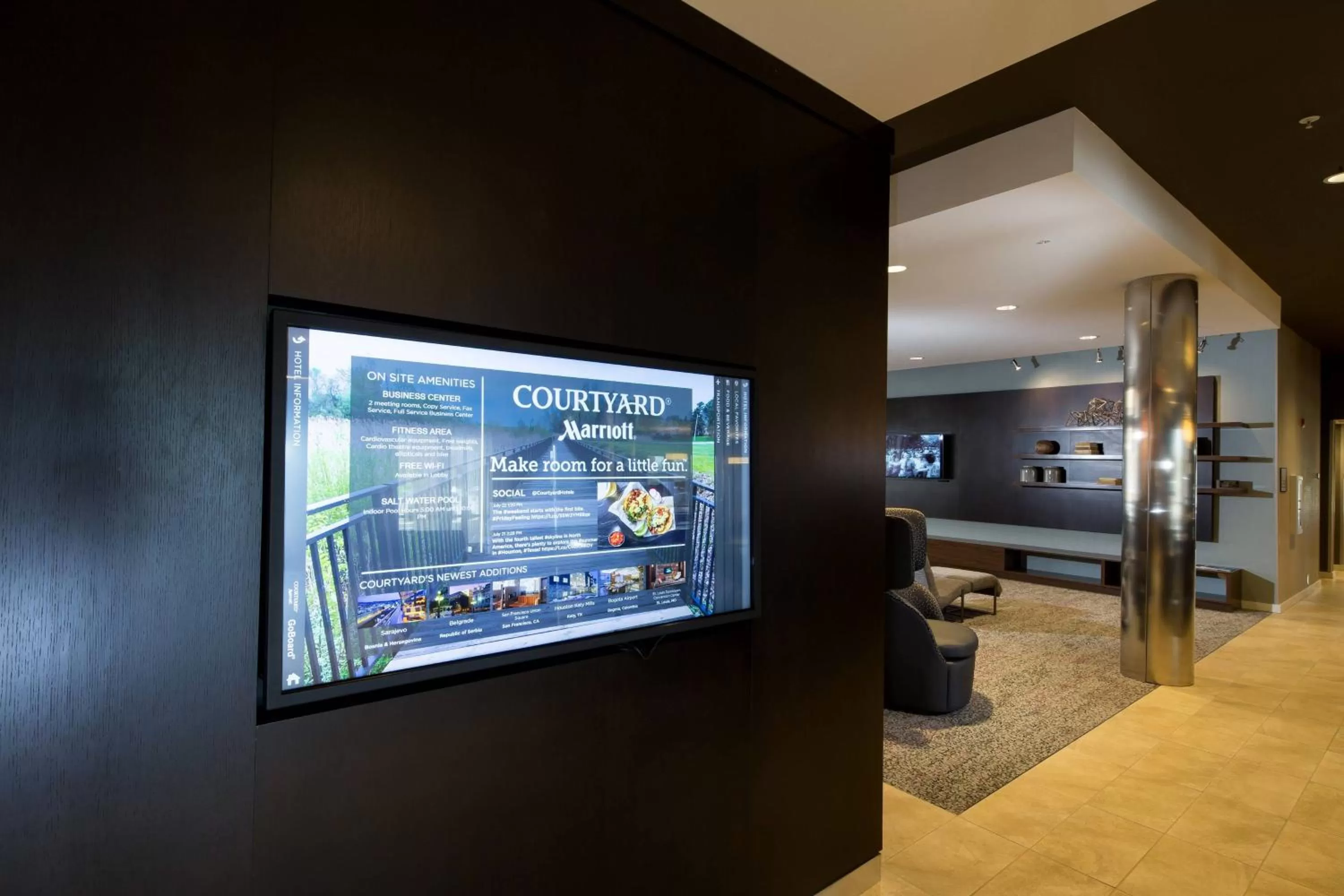 Other, TV/Entertainment Center in Courtyard Bay City