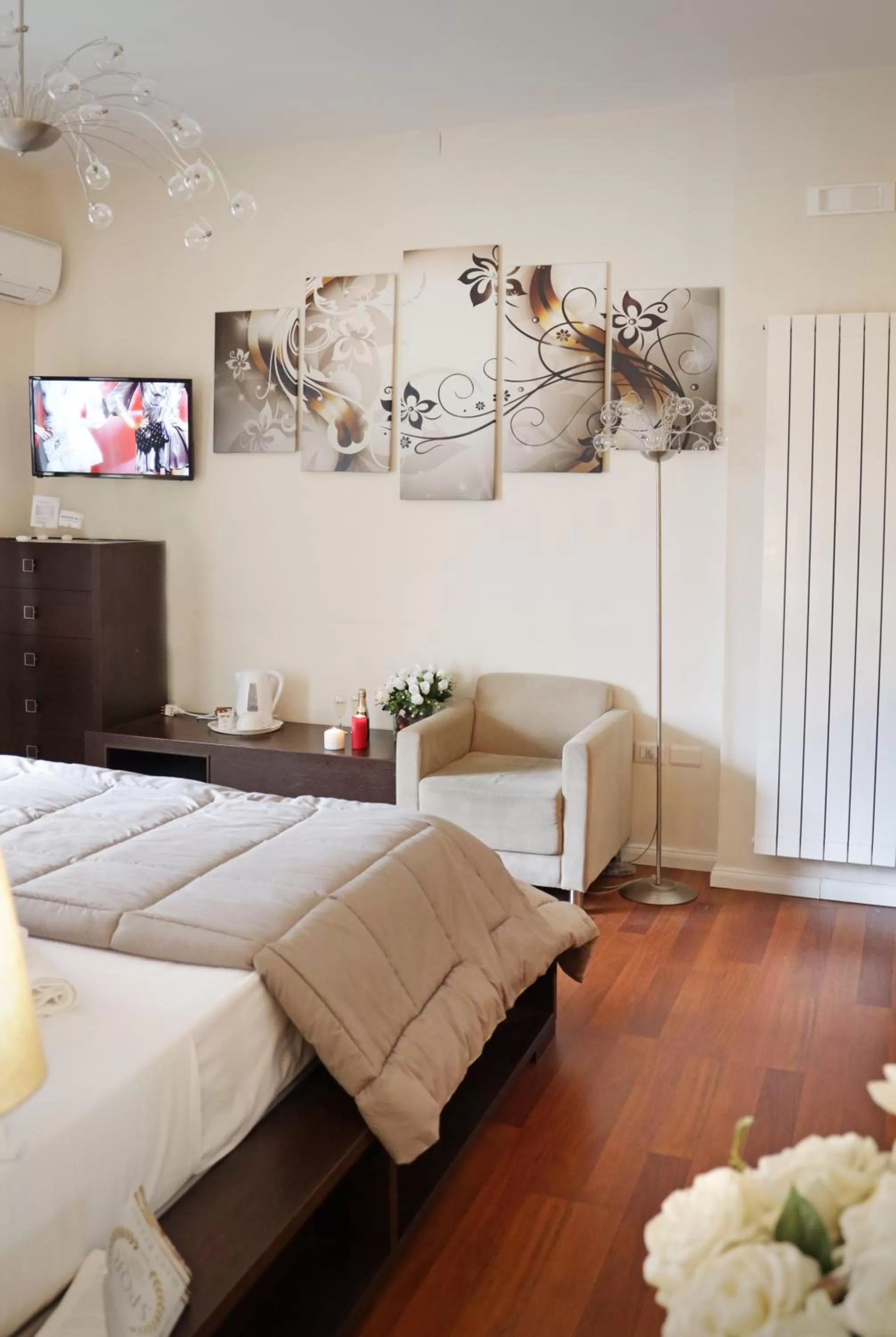 Bed in Pompeii Ruins De Charme B&B