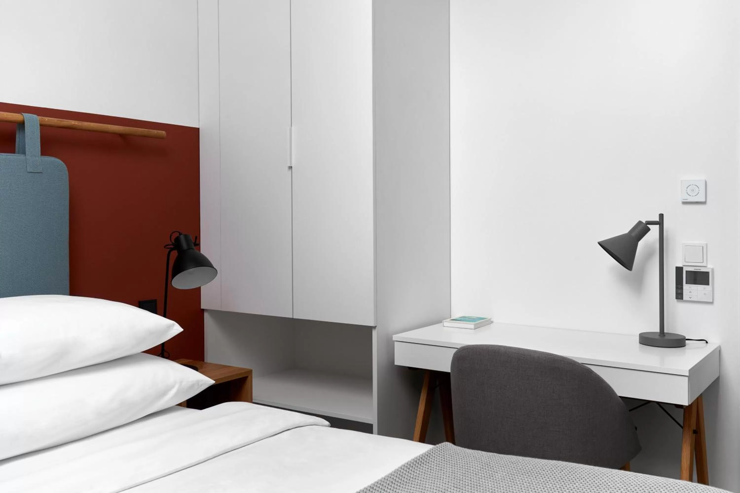 Bedroom, Bed in PLANTONIA Aparthotel