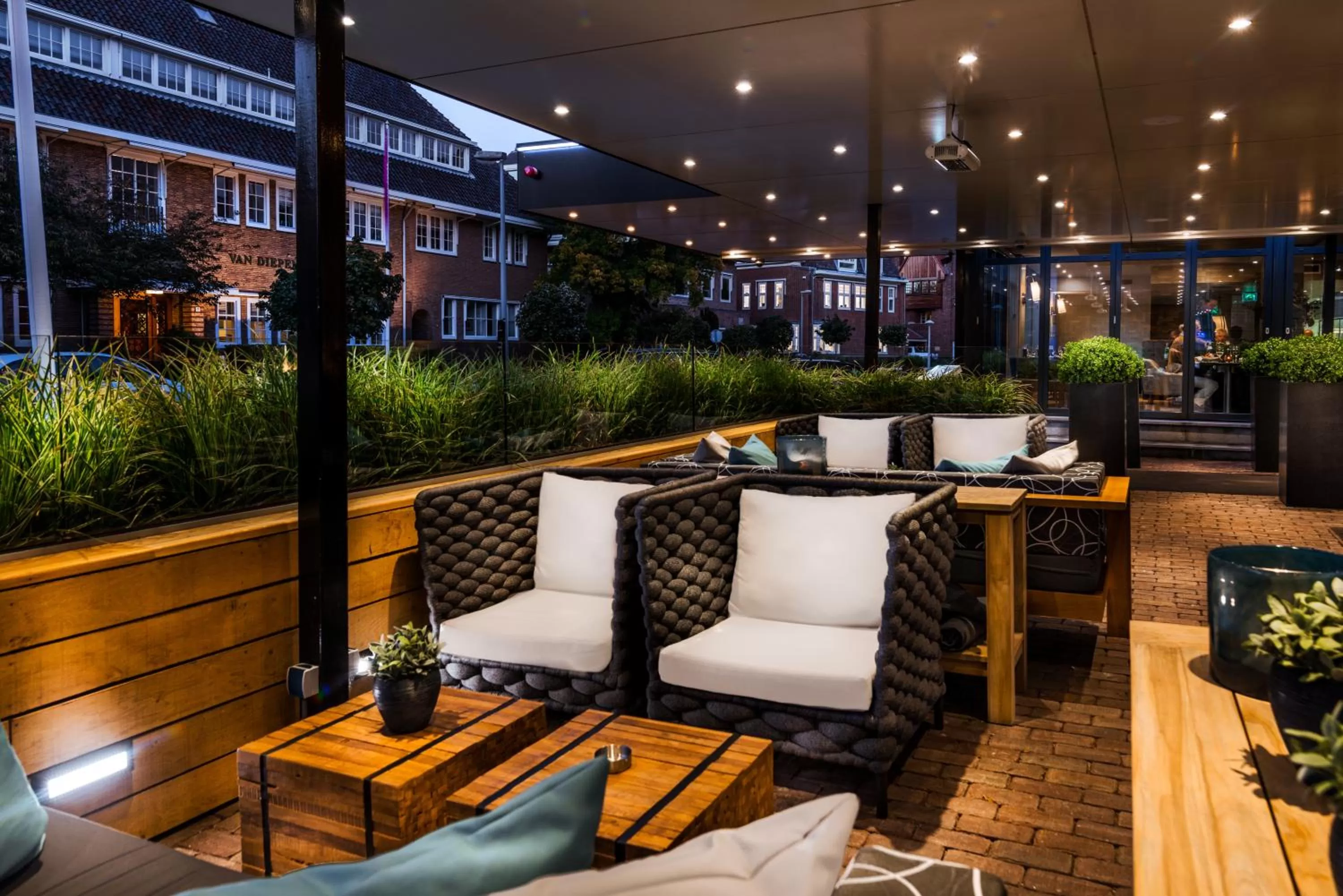 Restaurant/places to eat in Bilderberg Garden Hotel