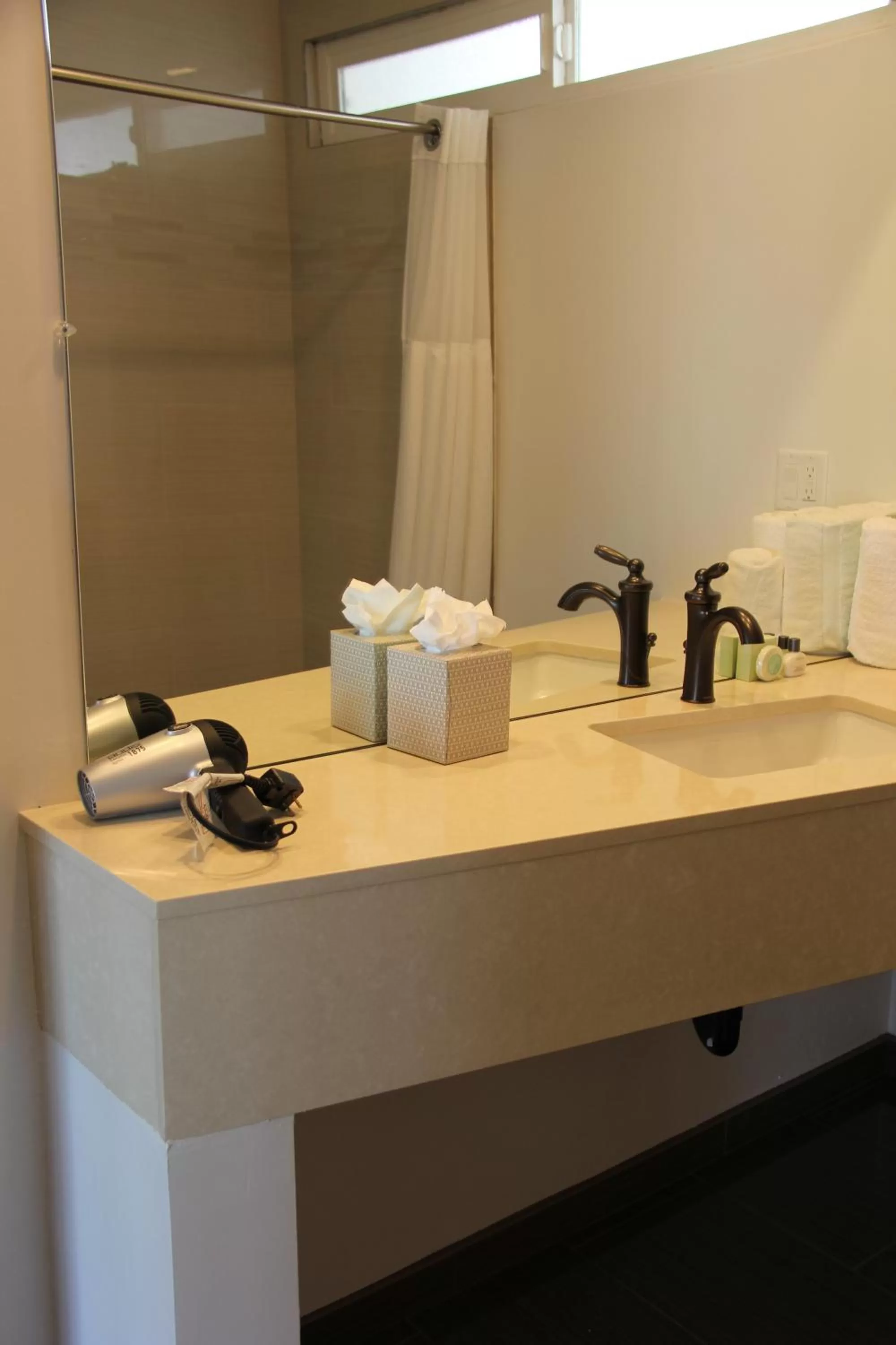 Shower in Sea Horse Resort