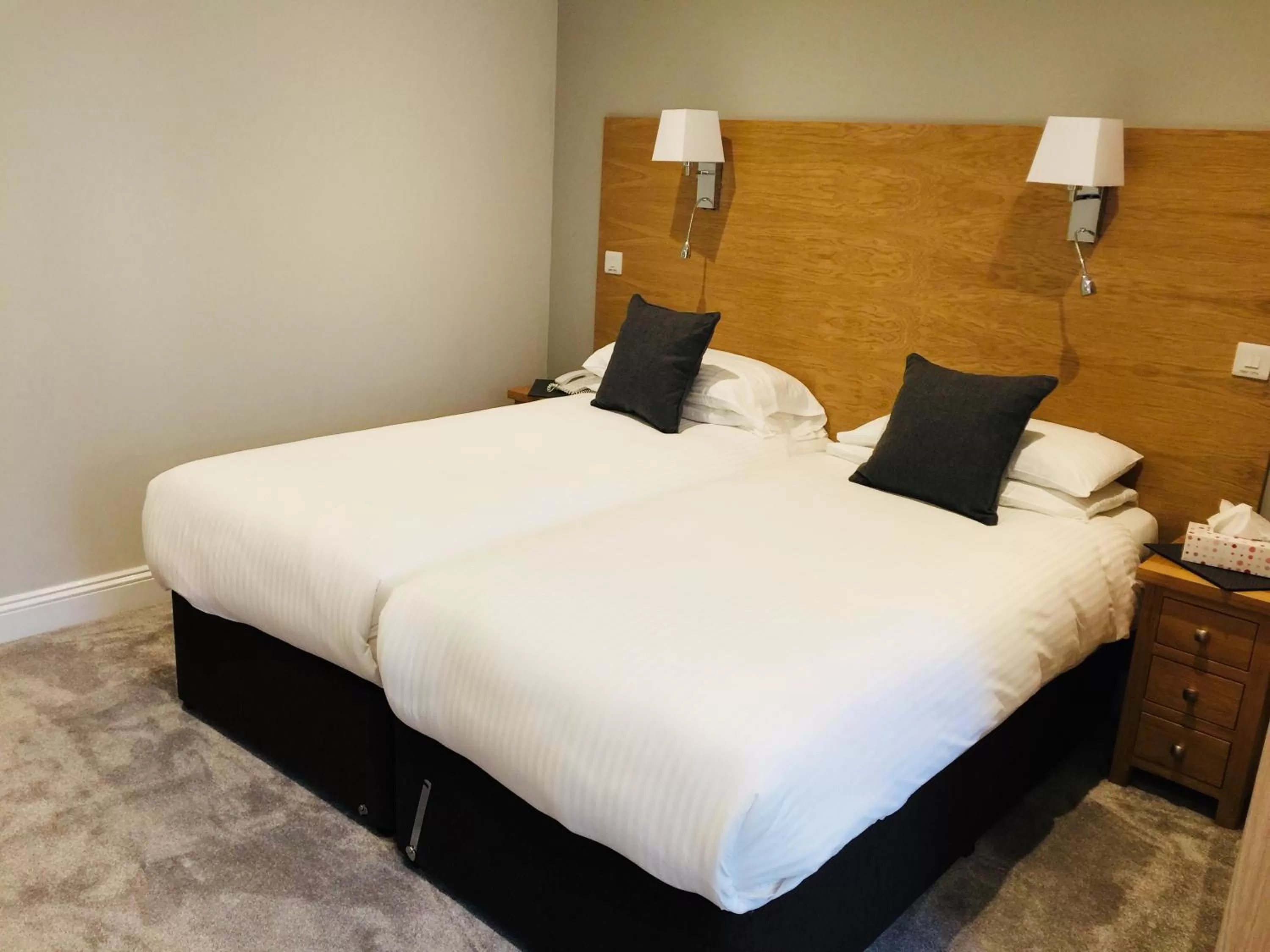 Bed in Hotel Celebrity Bournemouth East Cliff by Villare hotels