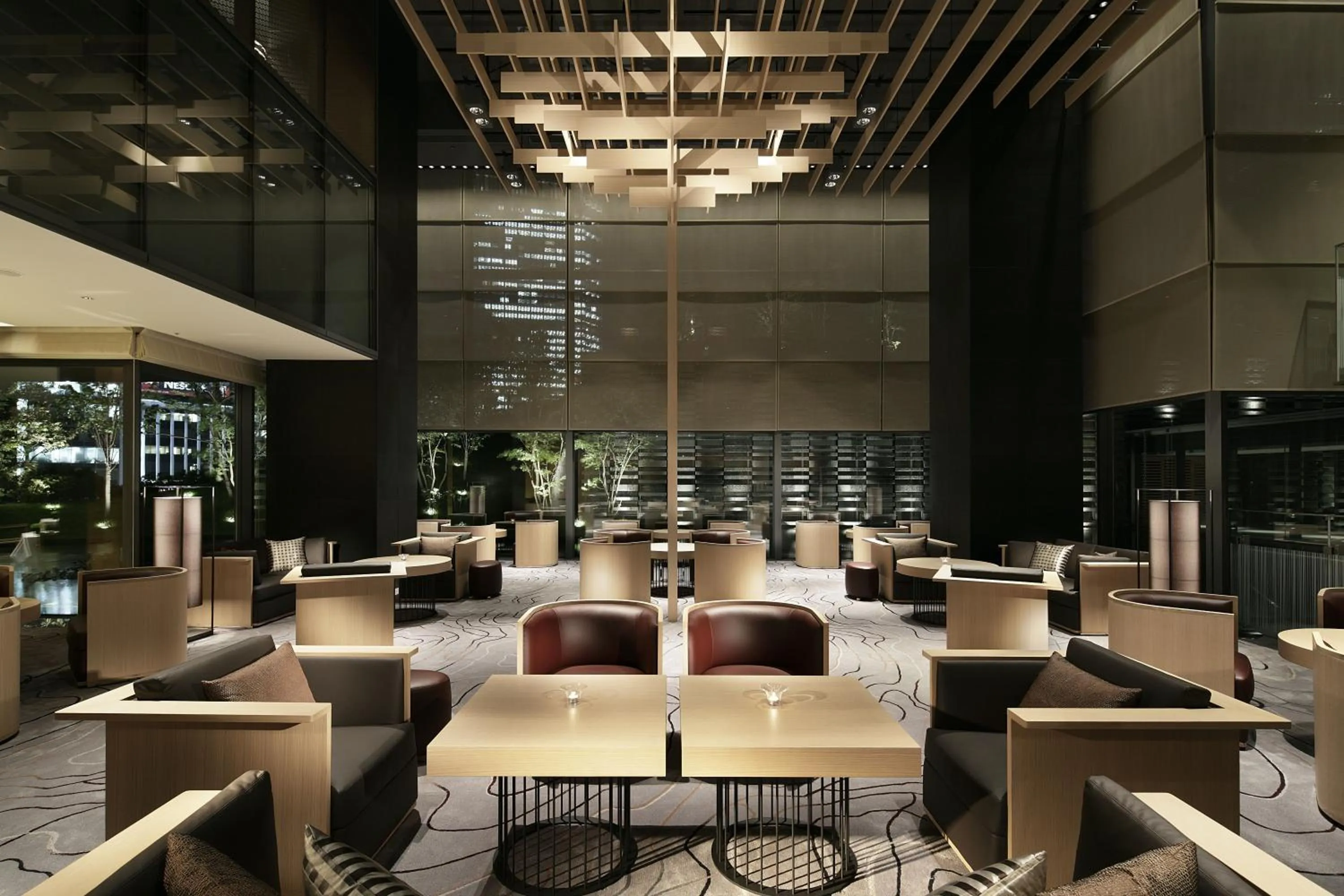 Restaurant/places to eat in The Capitol Hotel Tokyu
