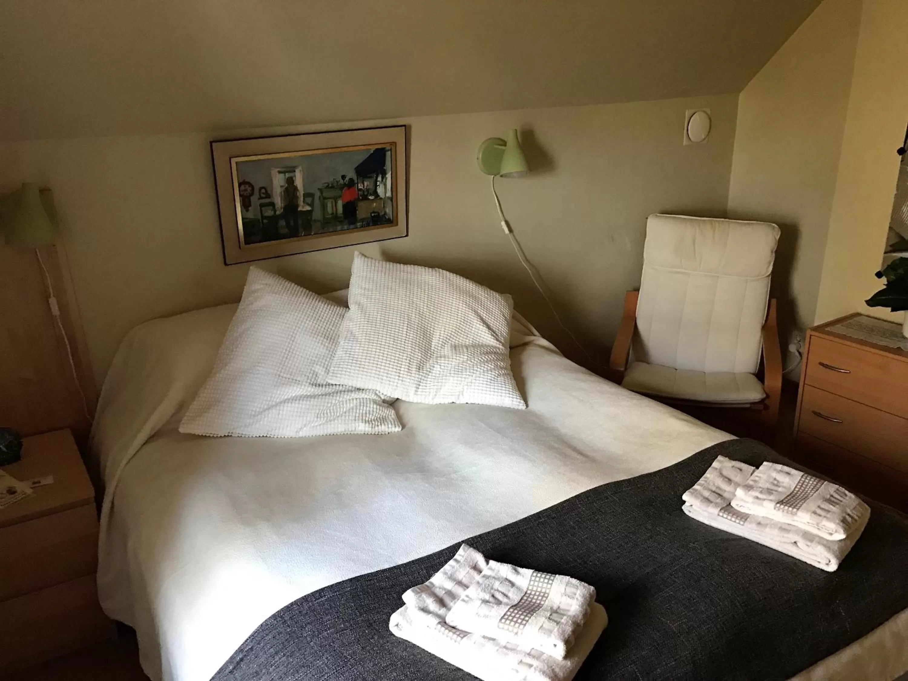 Bed in Mattisgården Bed & Breakfast