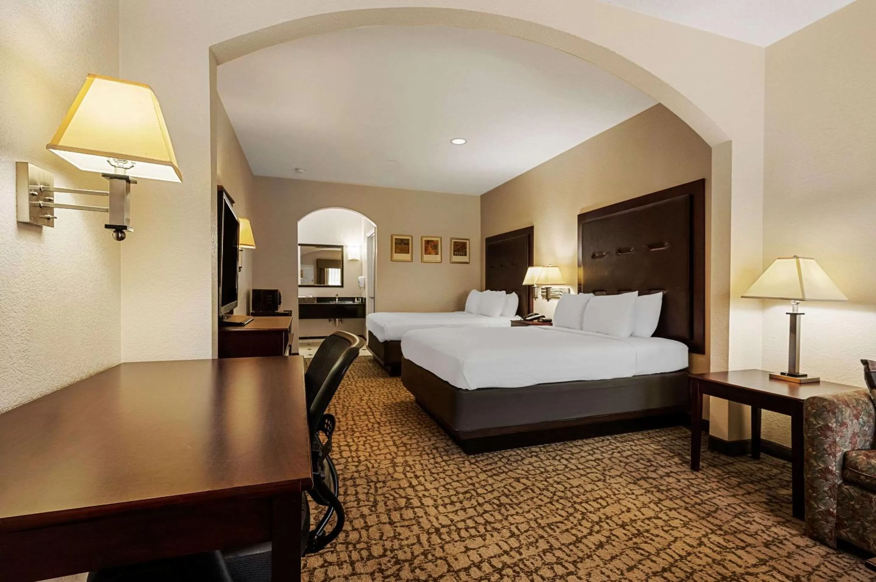 Bedroom, Bed in Quality Inn & Suites Houston Northwest - Cypress