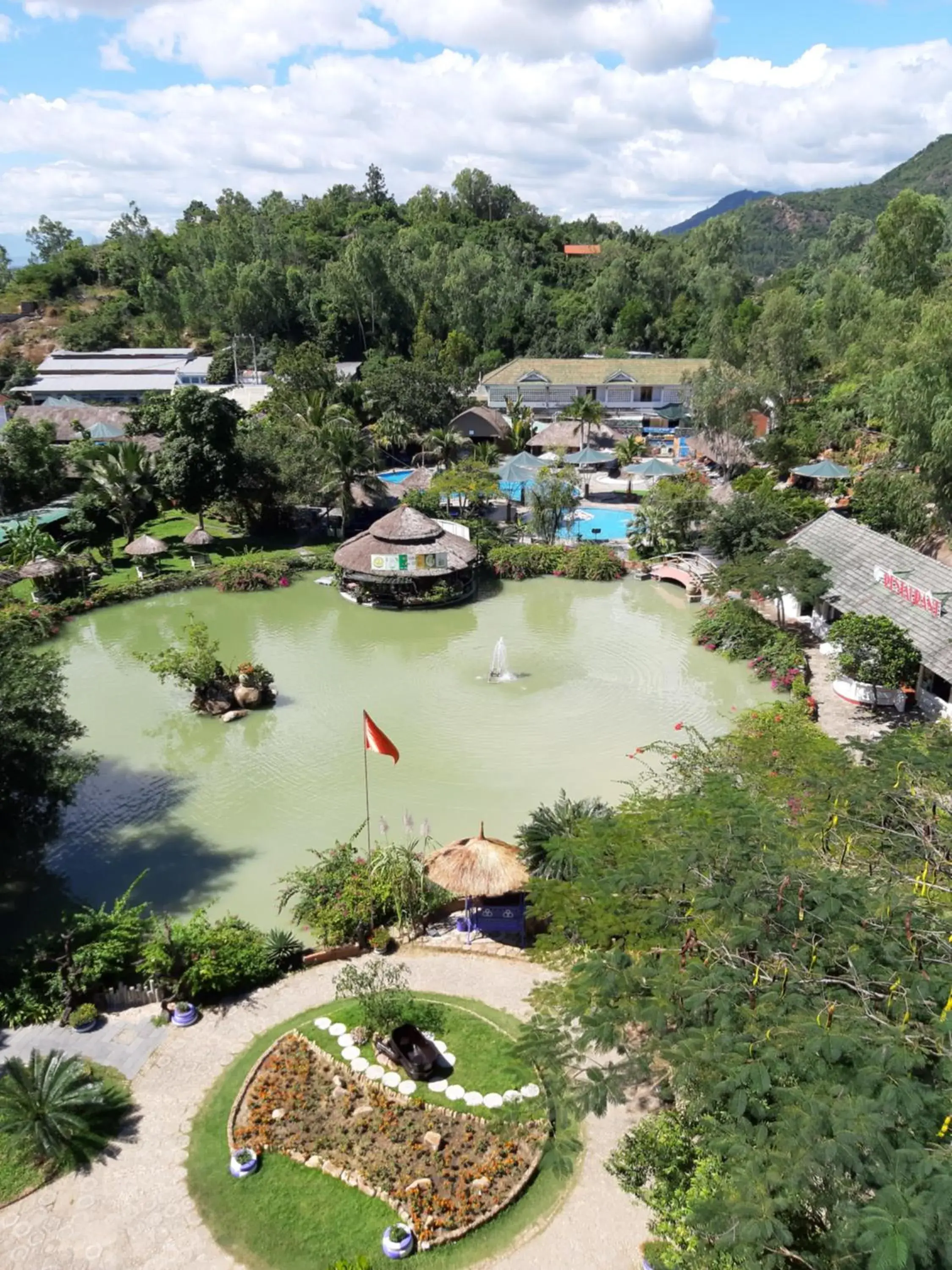 Quang Nhat Hotel Quang Nhat Hotel