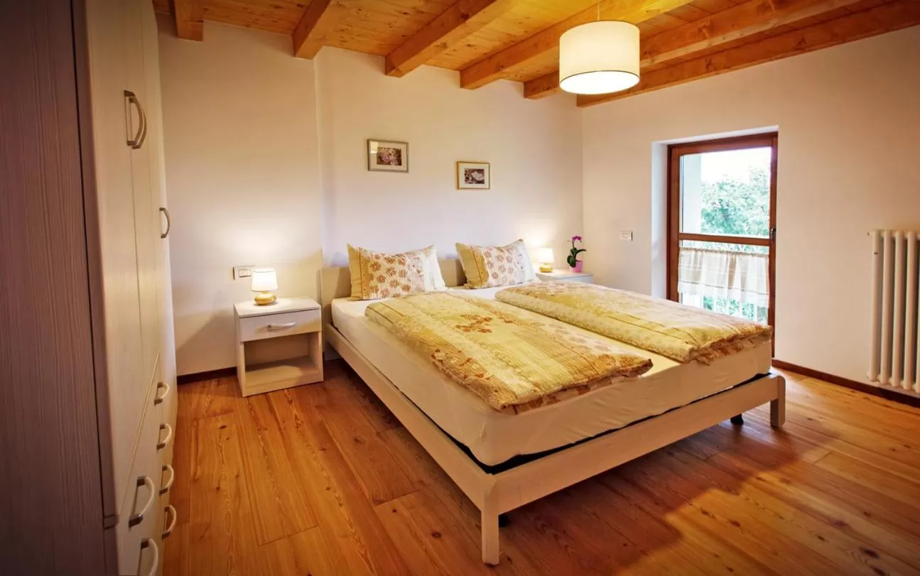 Day, Bed in Albergo Diffuso Tolmezzo