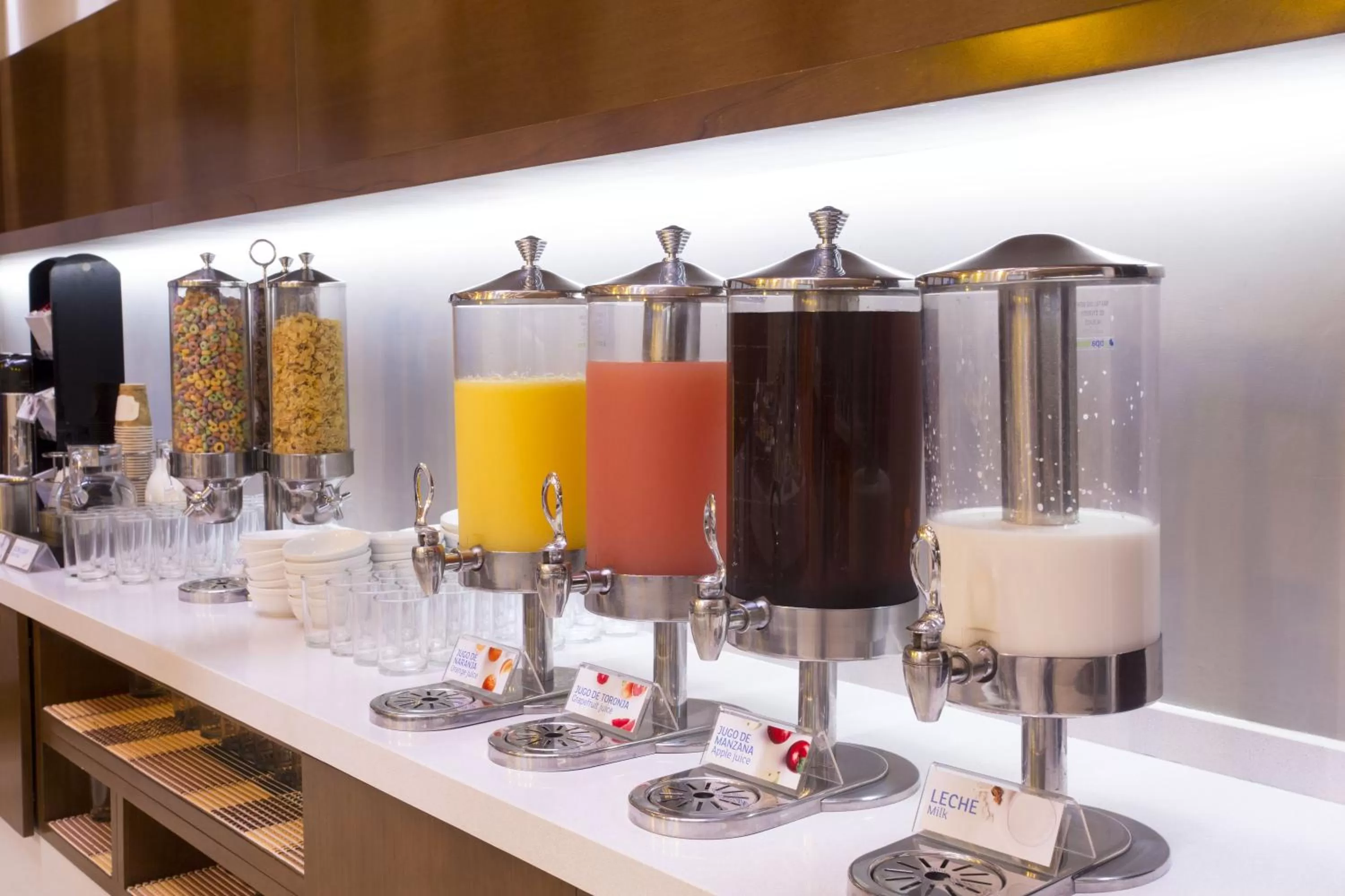 Breakfast in Holiday Inn Express Mérida by IHG