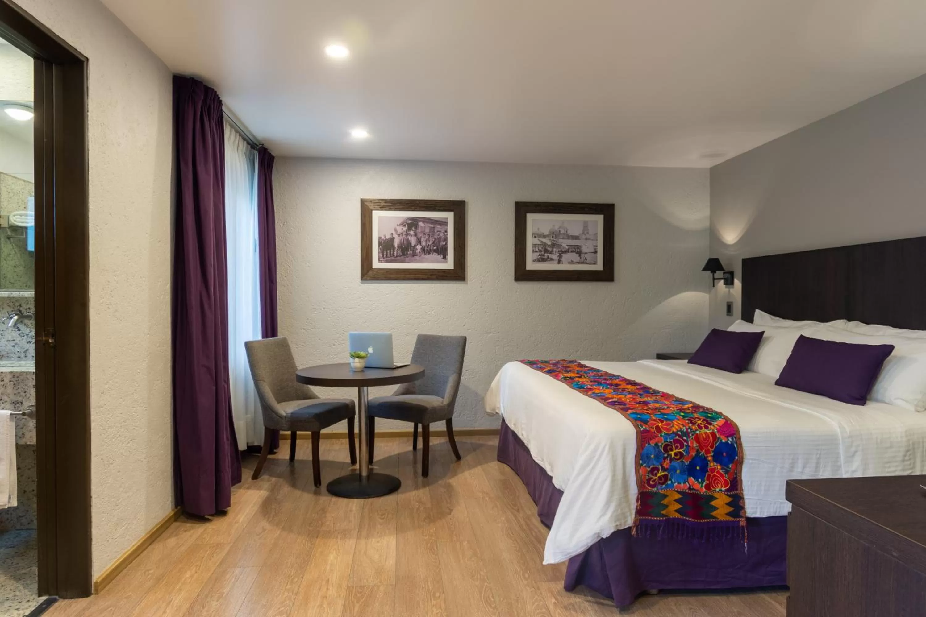 Photo of the whole room, Bed in Hotel Flamingo Inn