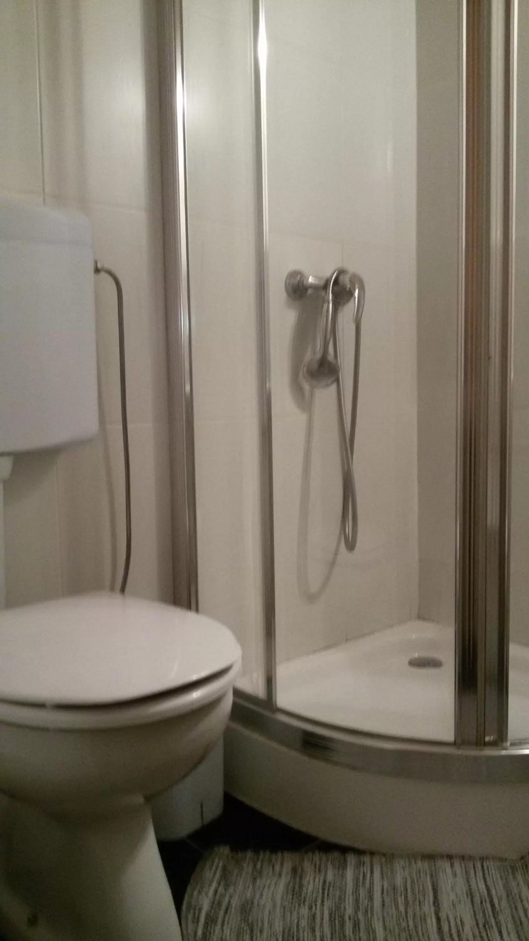 Lira Guest House B&B