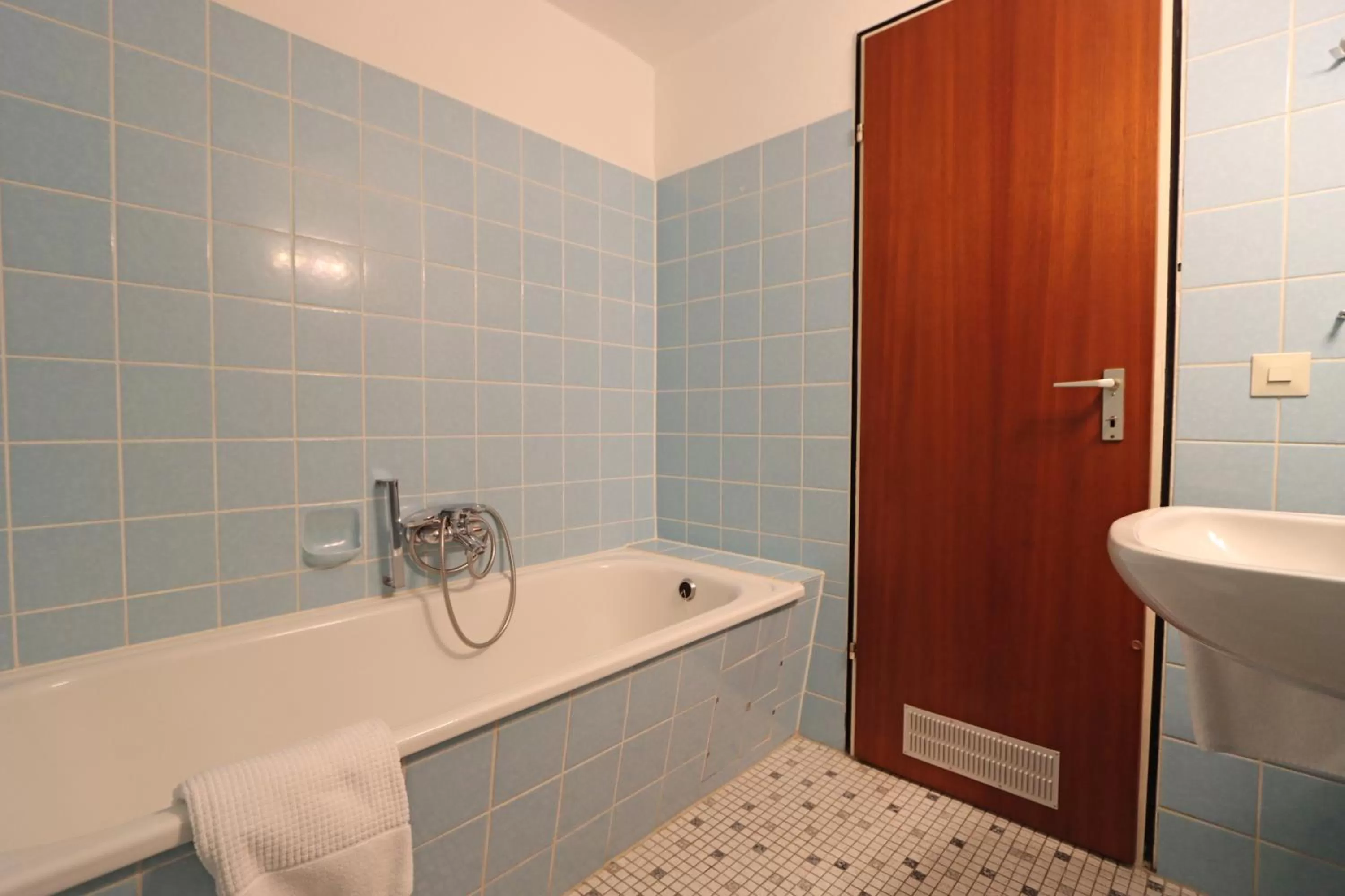 Toilet in Hotel Kreuz Höhengasthof