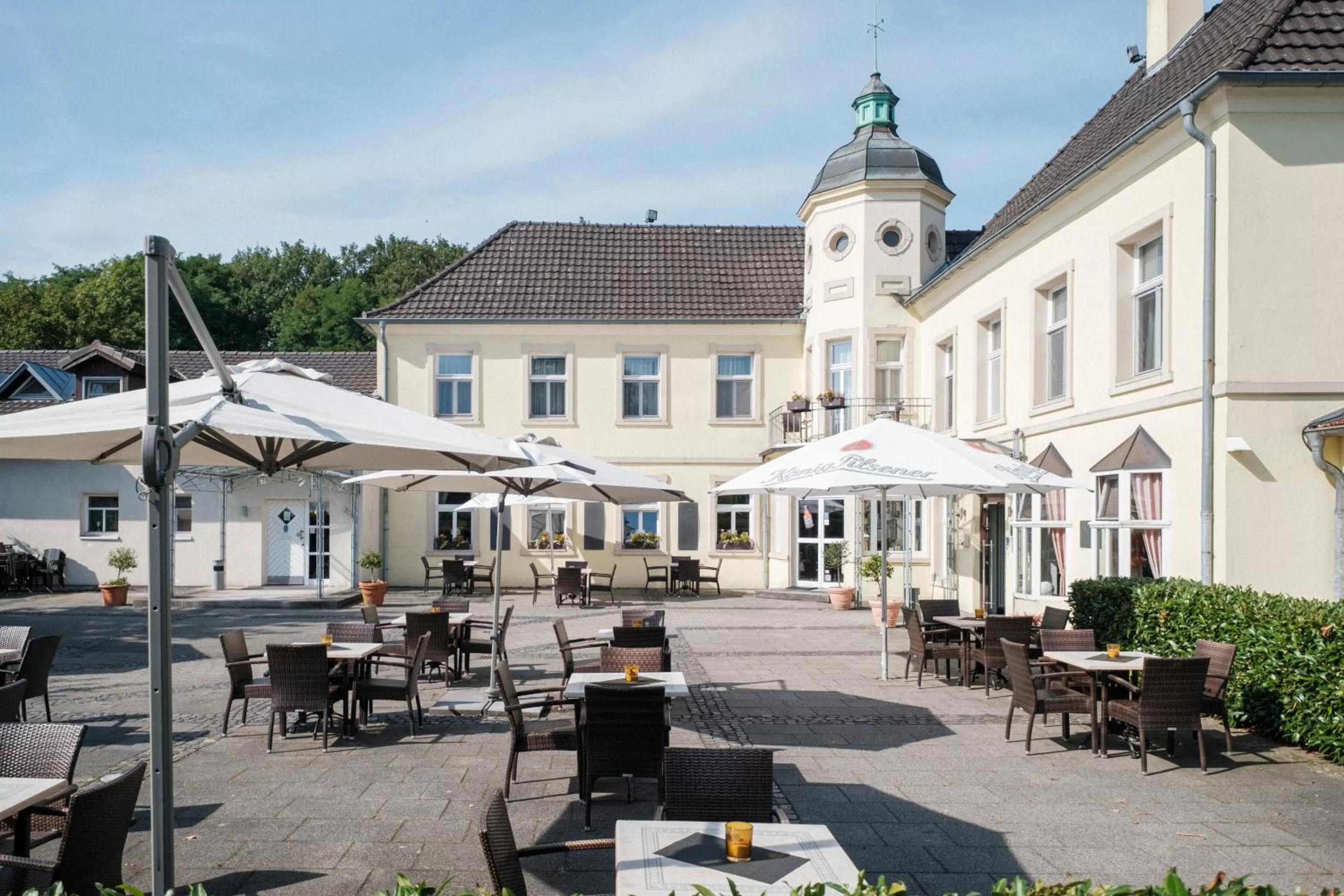 Property building in Hotel Haus Duden