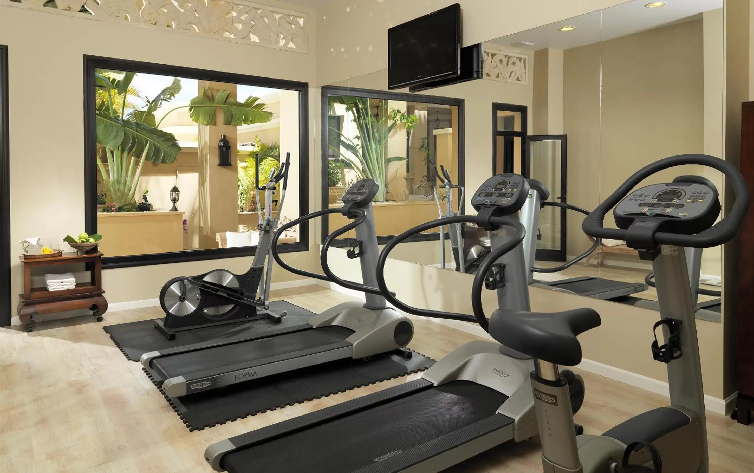 Fitness centre/facilities in Royal Garden Villas, Luxury Hotel
