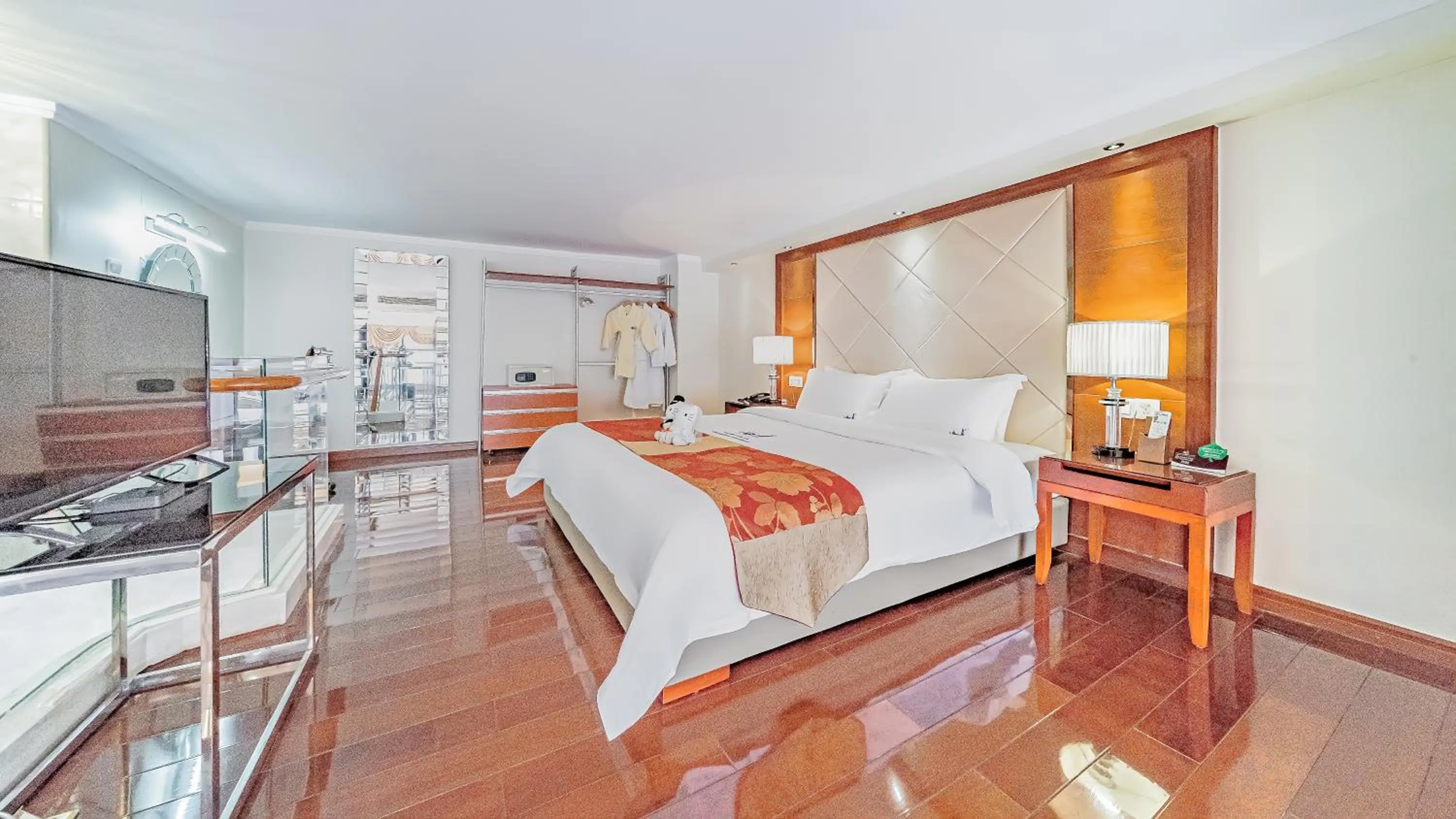 Bed in South & North International Apartment Beijing Road