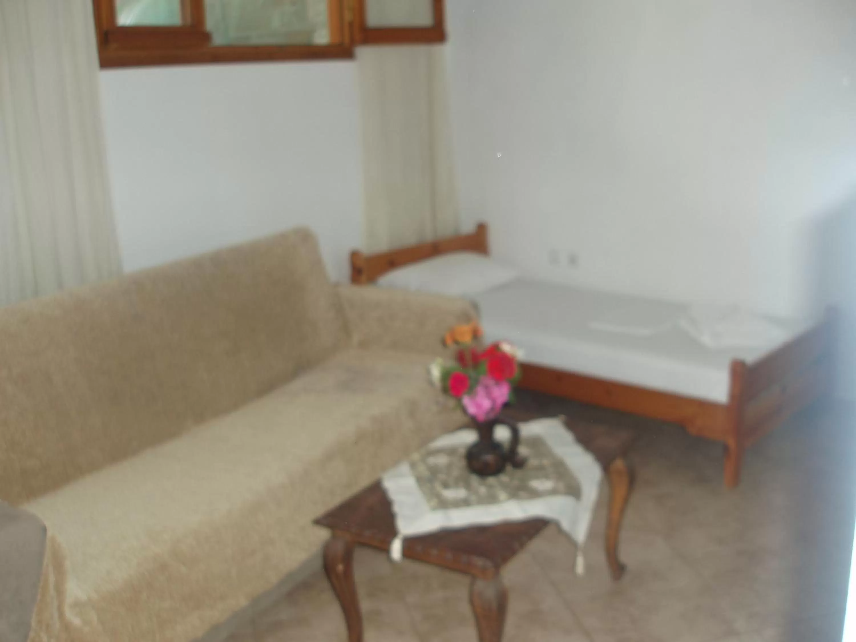 Bed in skiathos studios HL