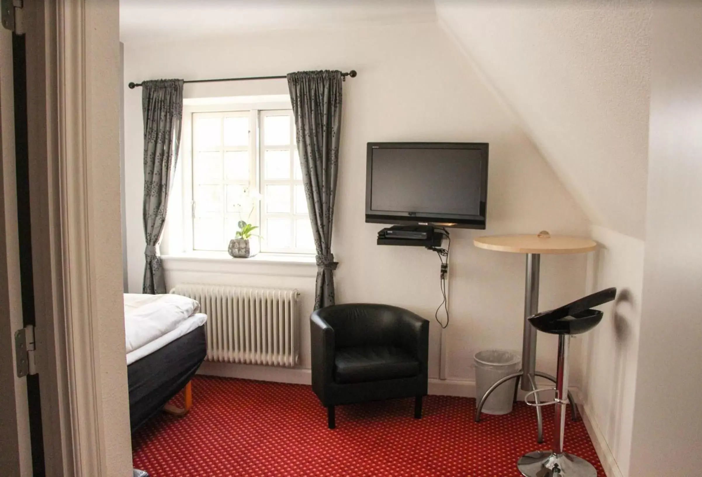 Small Double Room in Krebshuset / Kelz0rdk Small Double Room in Krebshuset / Kelz0rdk