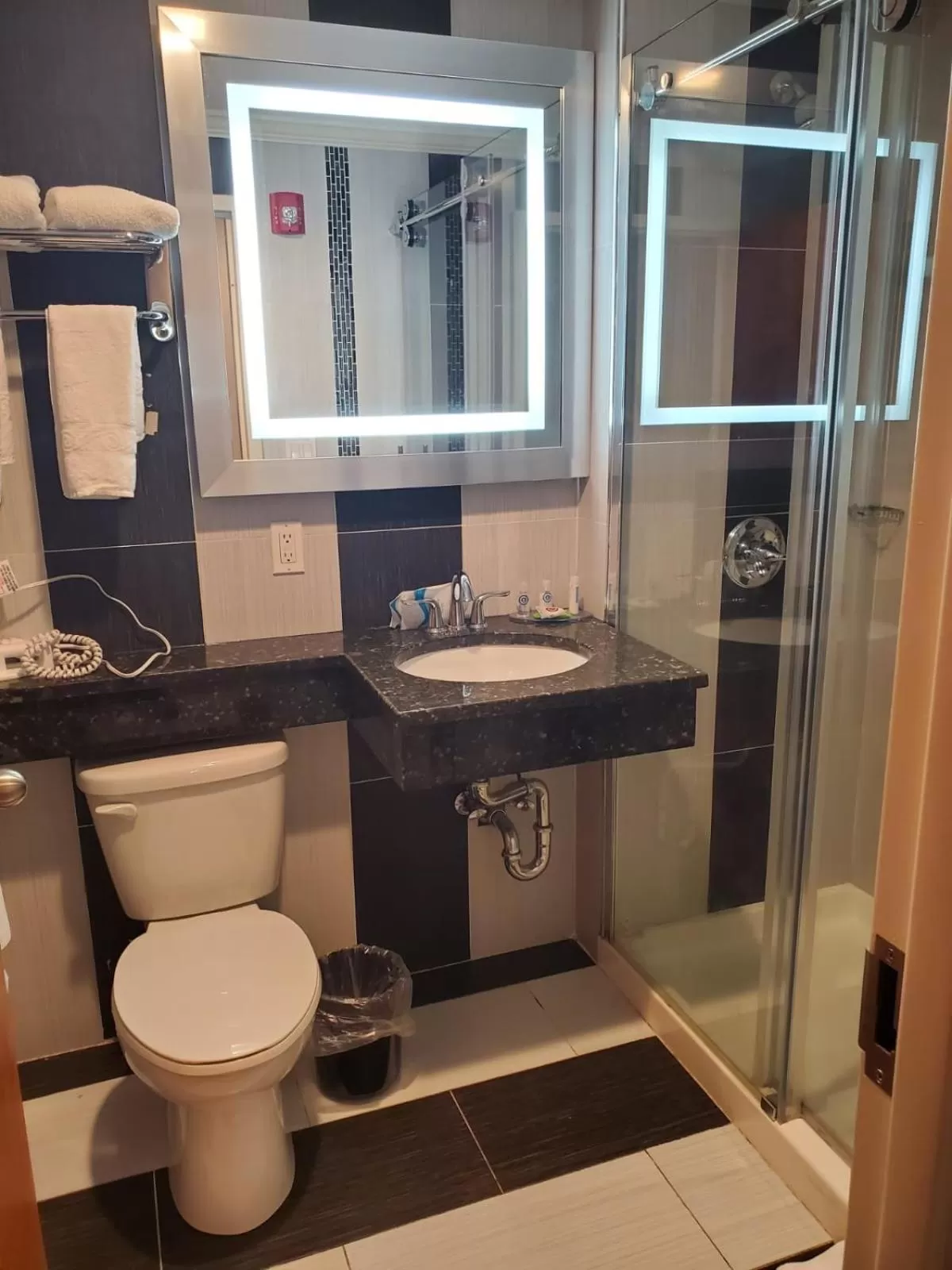 Bathroom in Umbrella Hotel Brooklyn