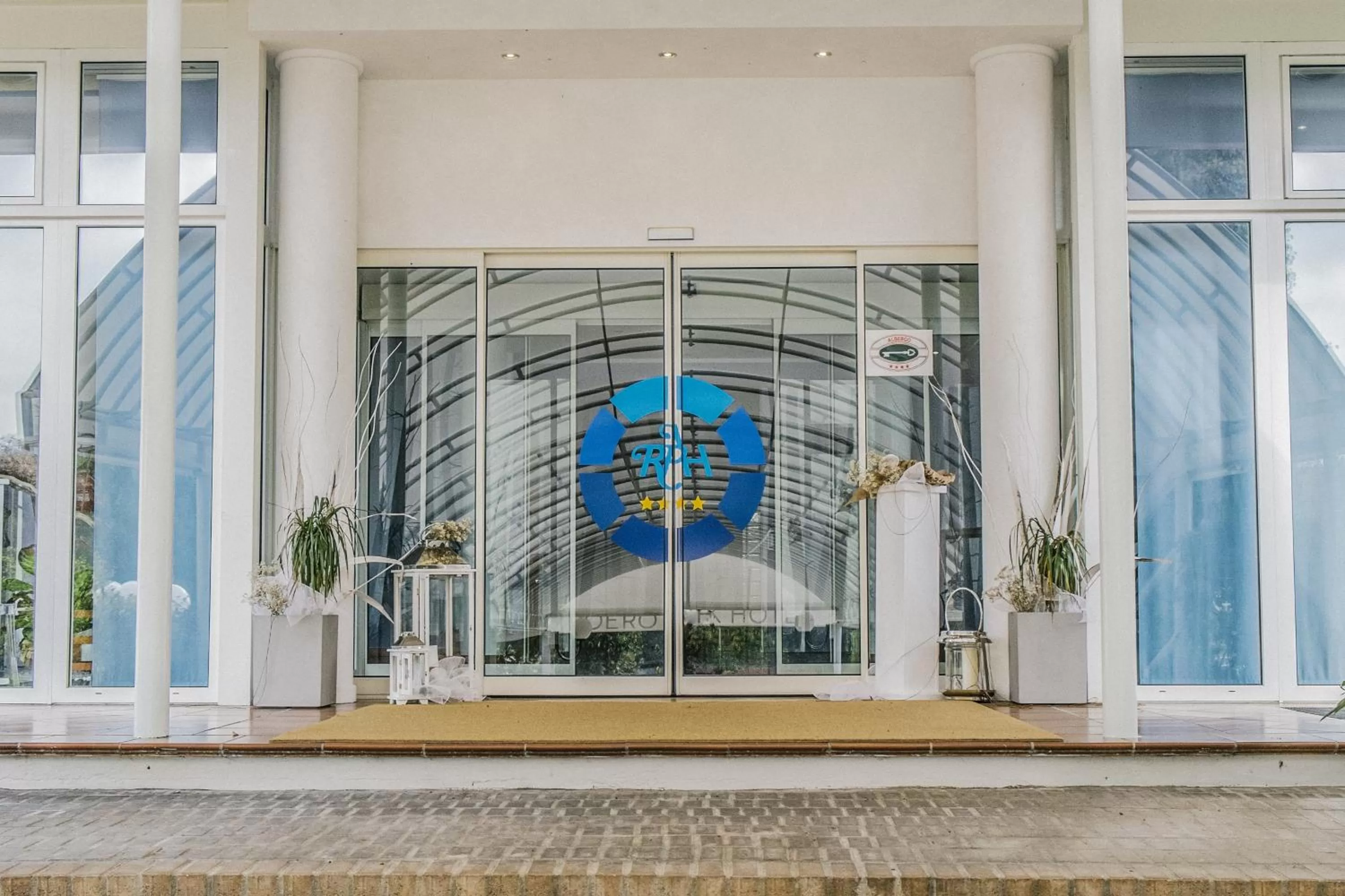 Facade/entrance in Roero Park Hotel