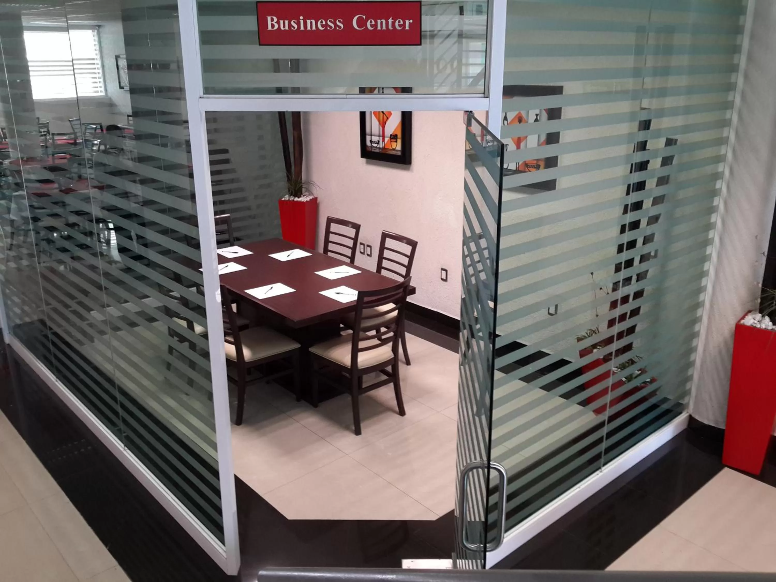 Business facilities in Hotel Portonovo Plaza Centro