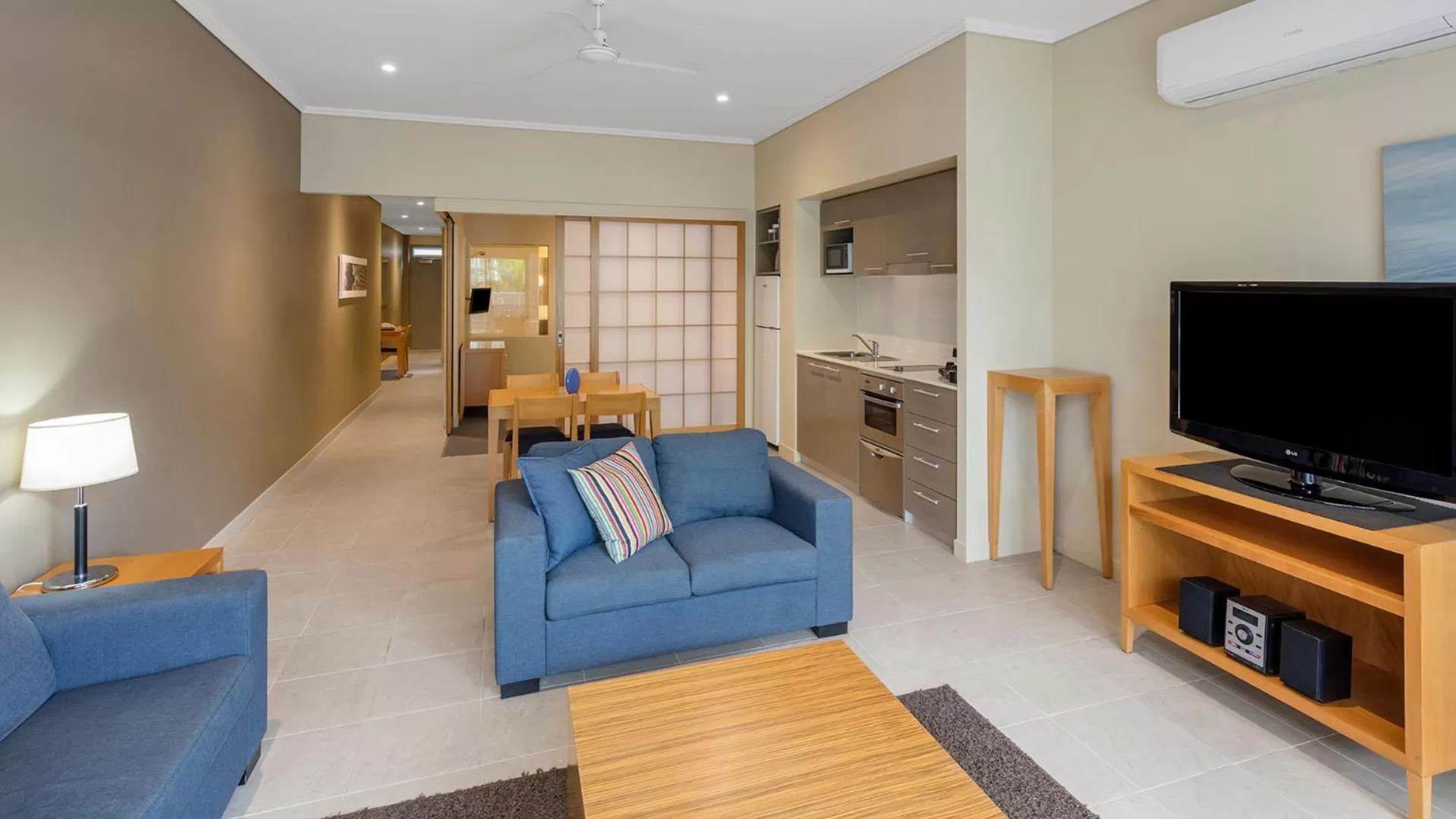 TV and multimedia in Oaks Hervey Bay Resort and Spa