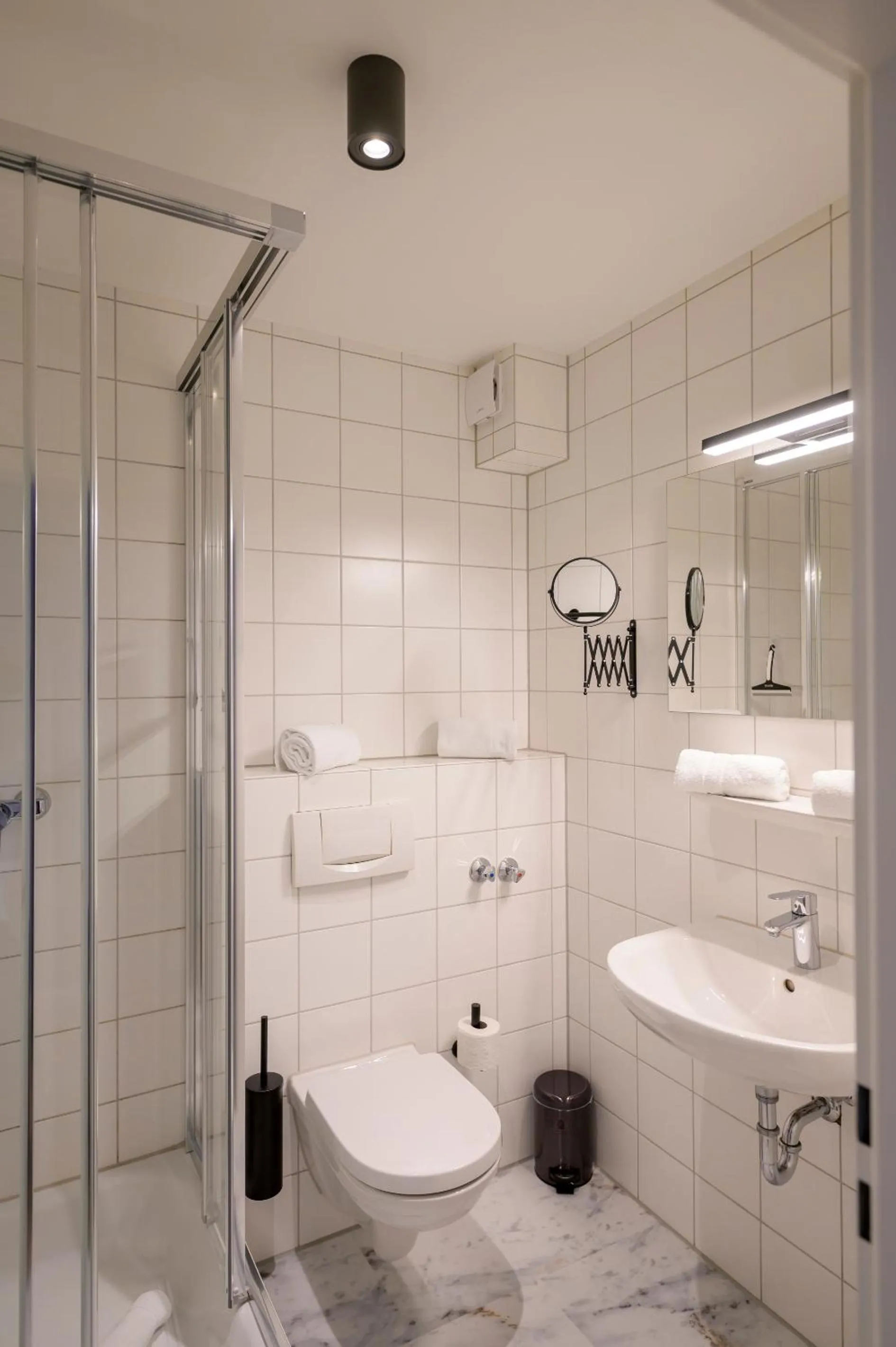 Bathroom in Nikii City Hotel