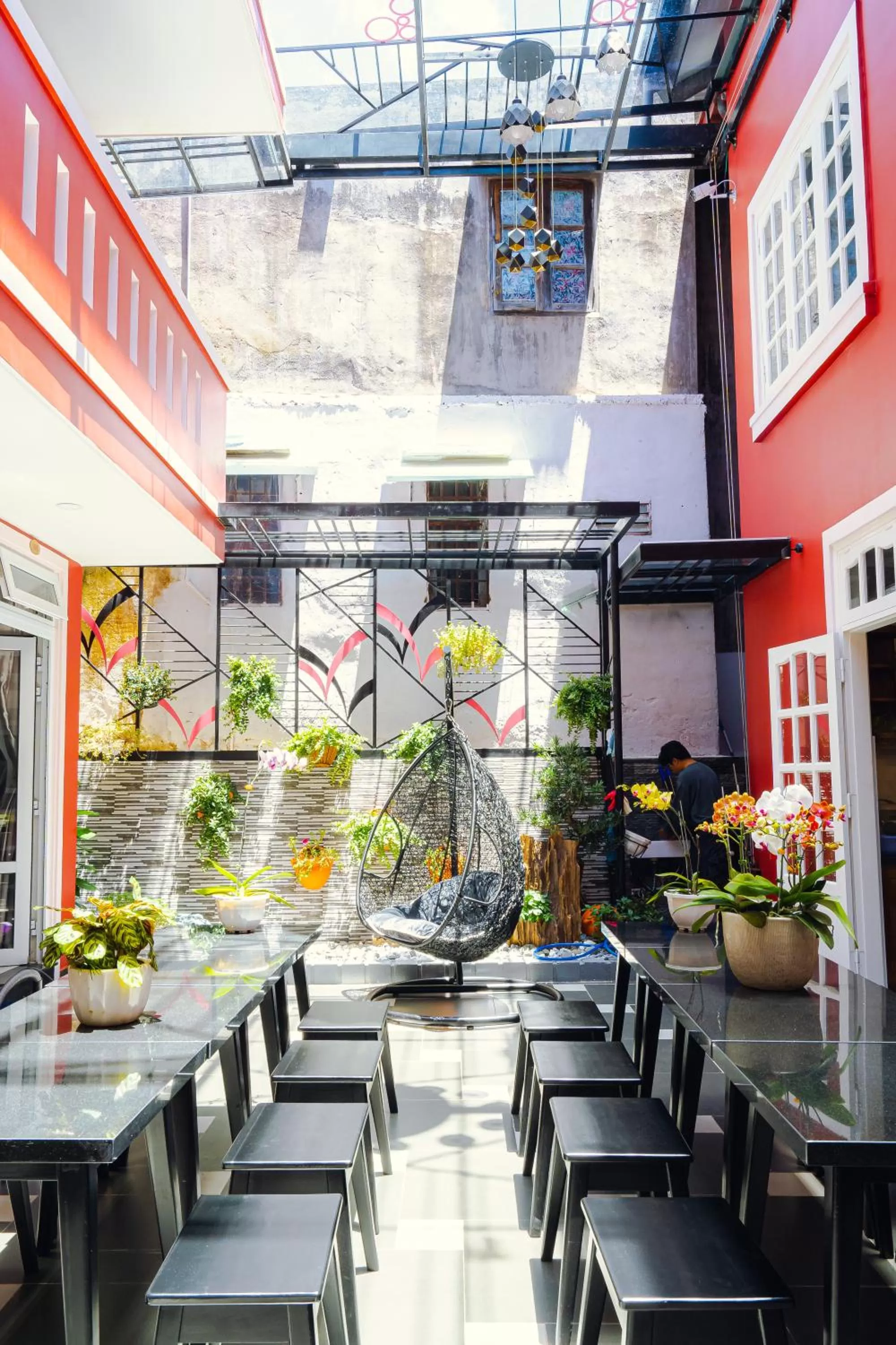 Restaurant/places to eat in Lovely House