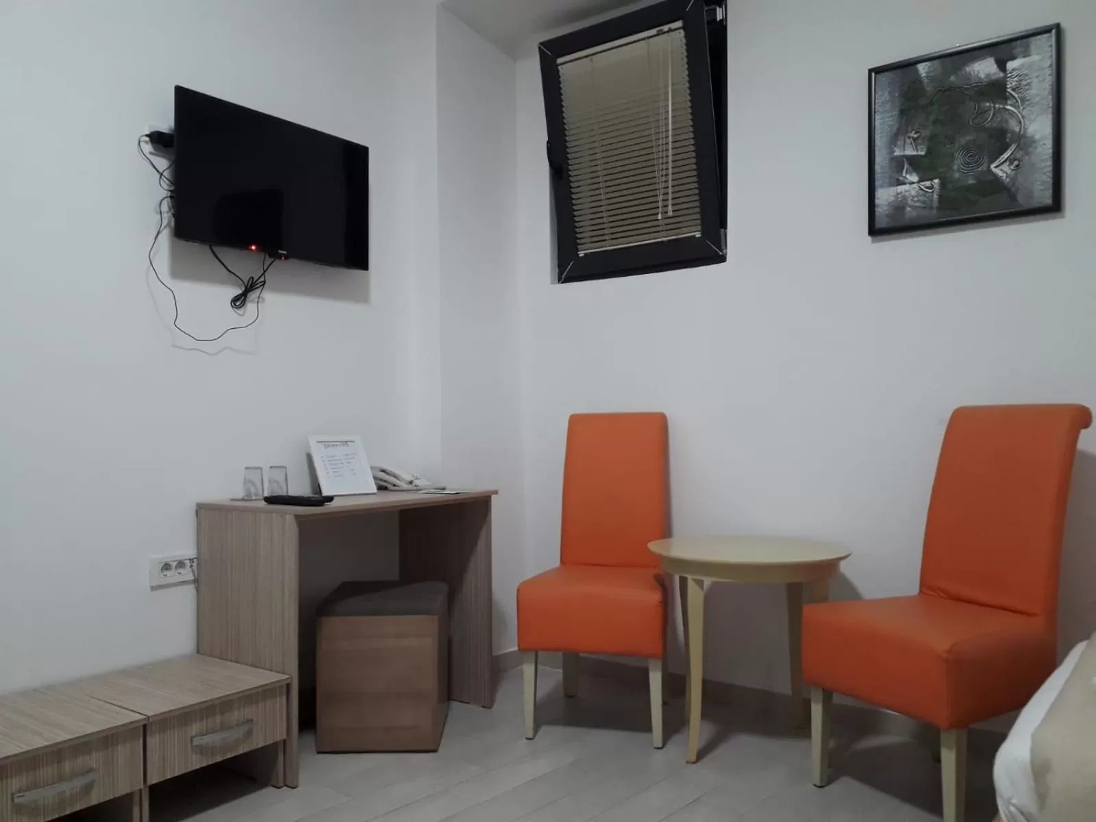 TV and multimedia, TV/Entertainment Center in Hotel Old Konak