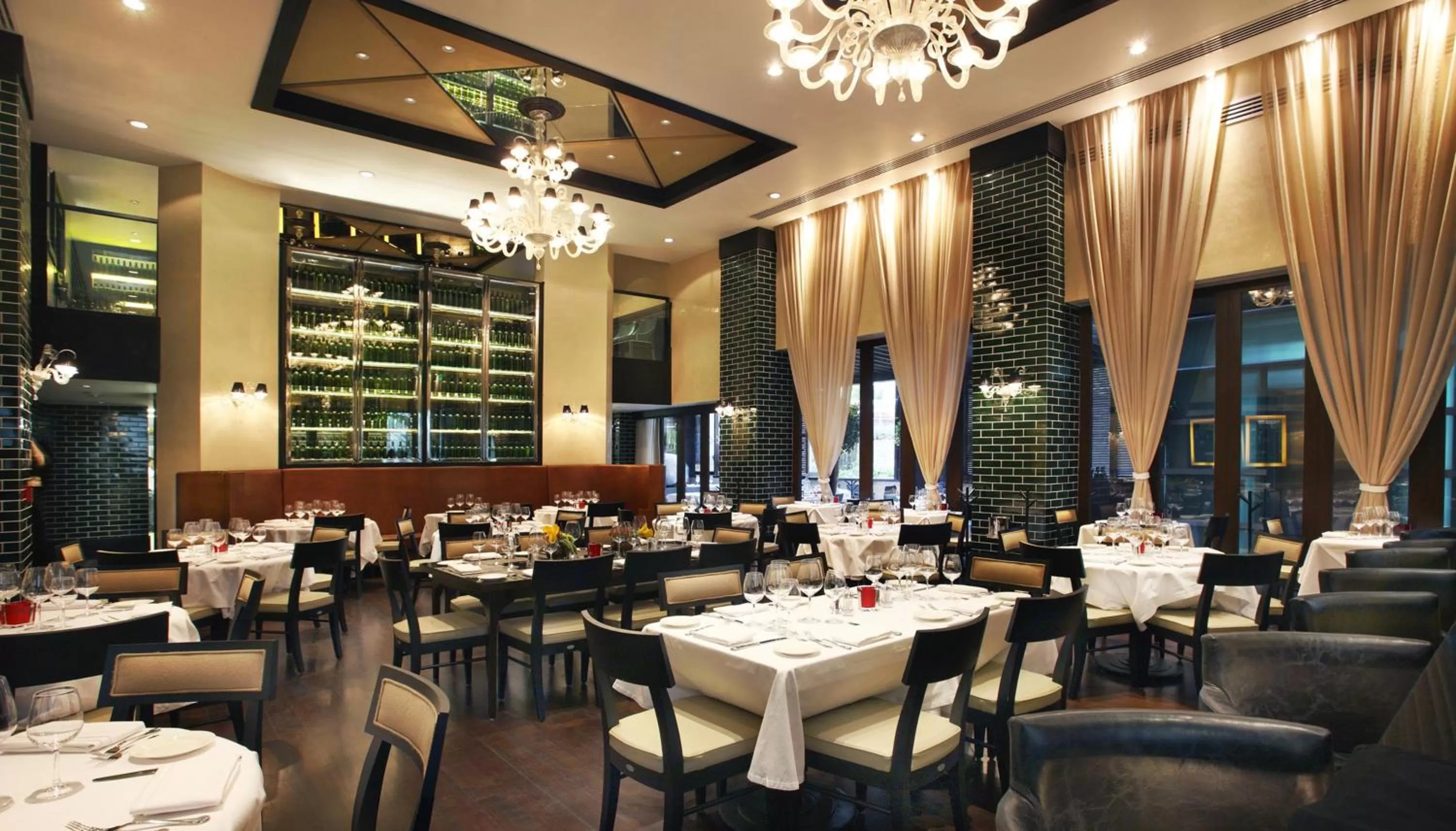 Restaurant/places to eat in JW Marriott Hotel Mexico City Santa Fe