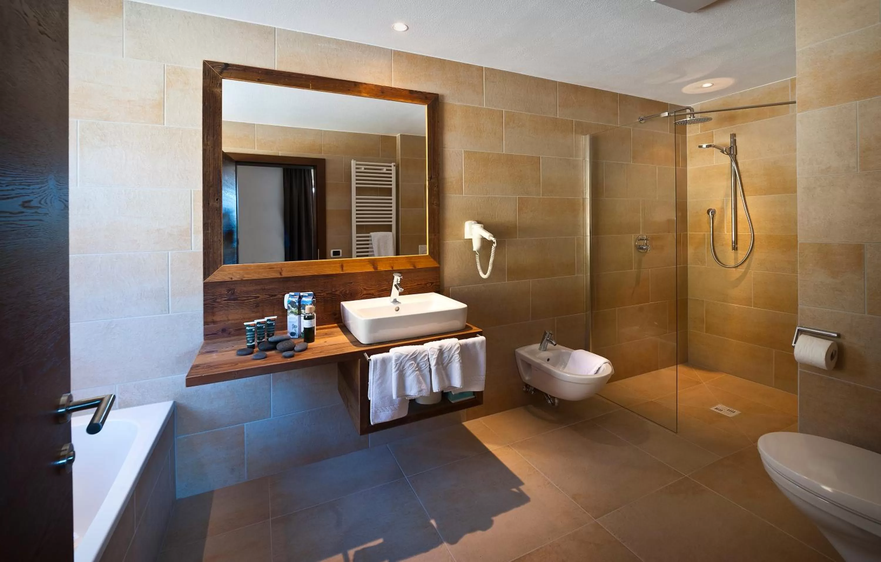 Property building in Hotel ANDER