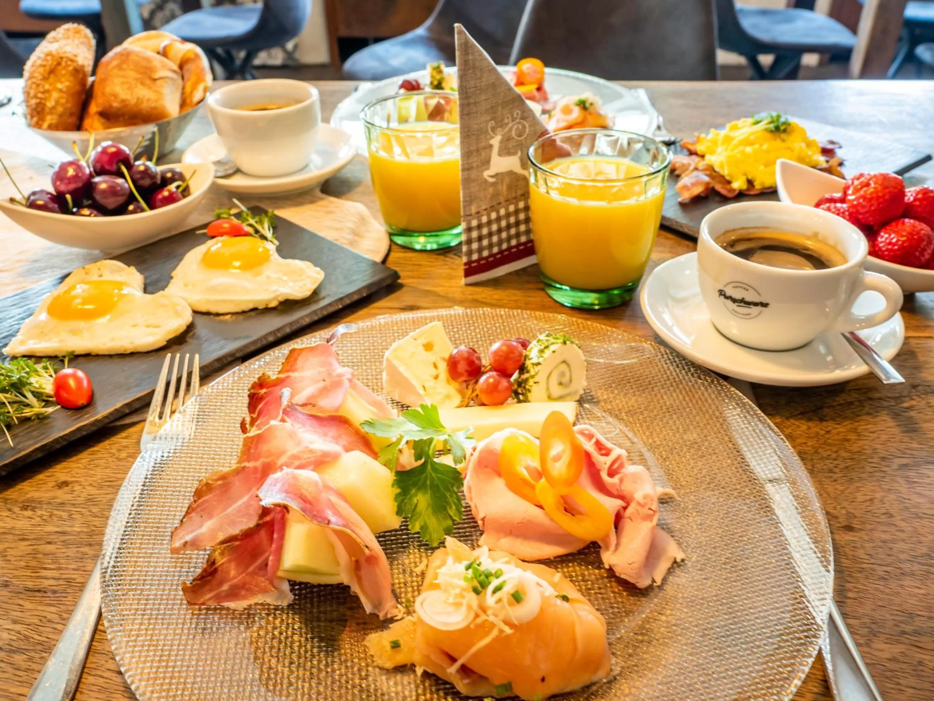 Buffet breakfast in Mäsers Allgäuherz