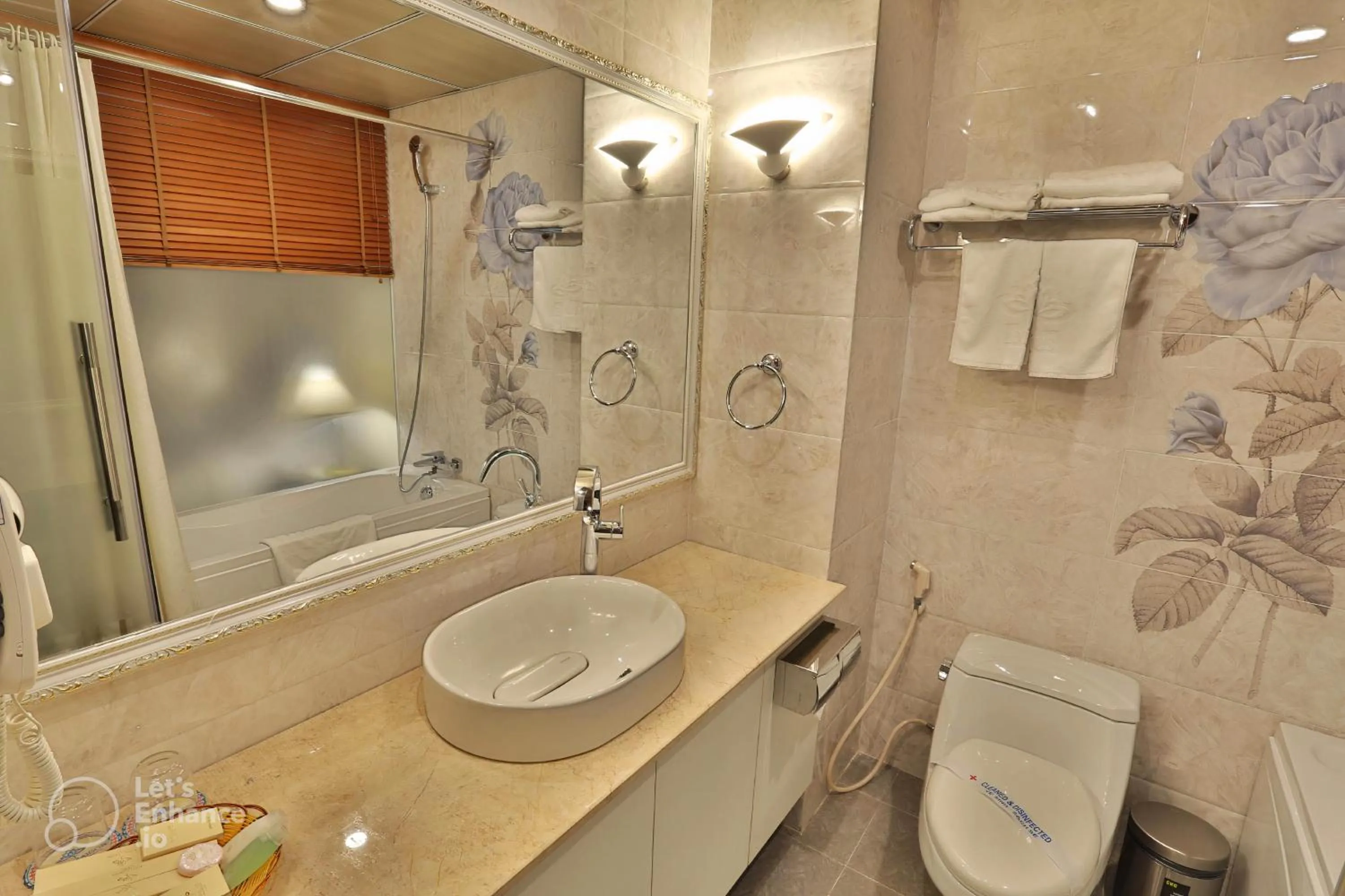 Bathroom in Lotus Saigon Hotel