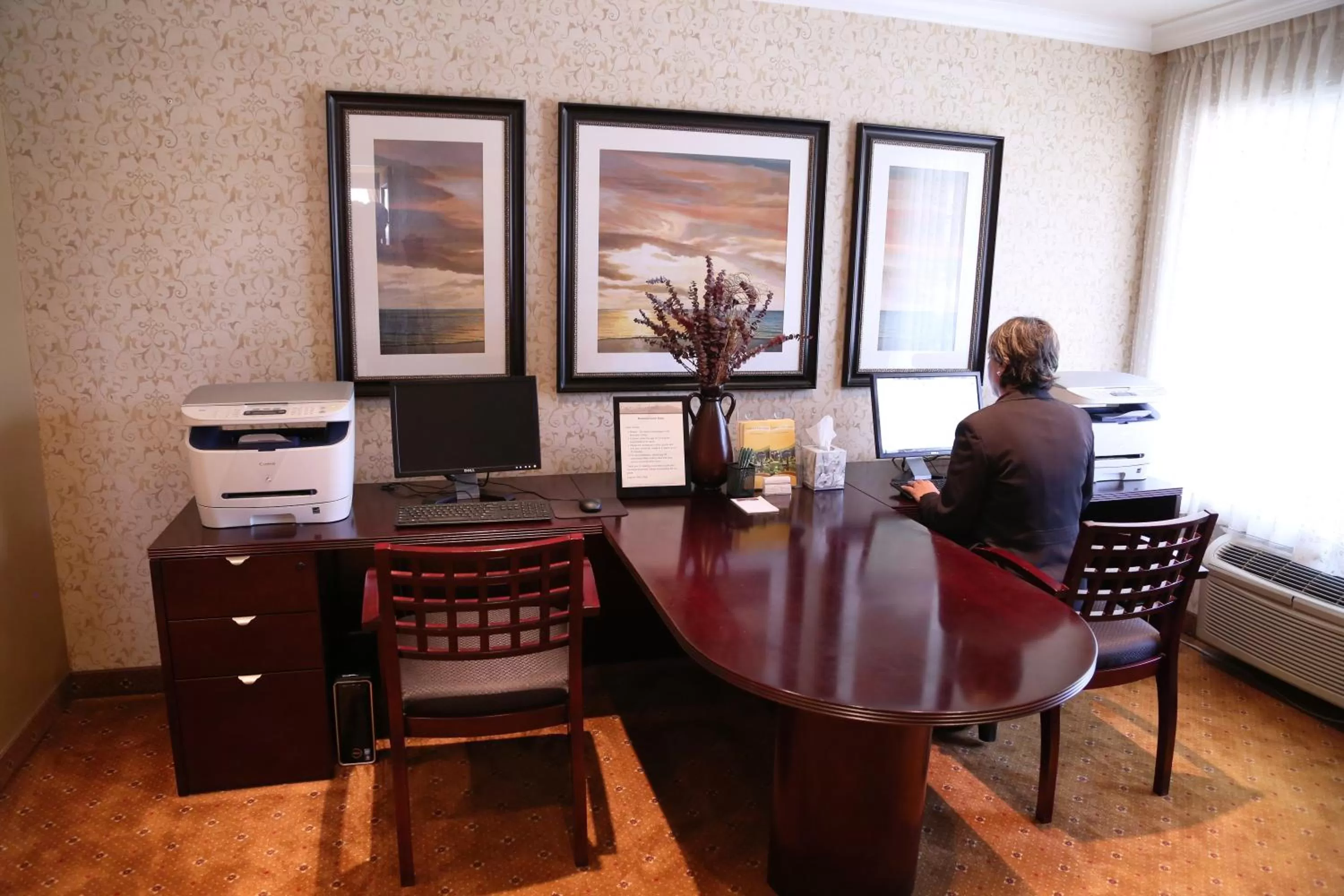 Business facilities in Laguna Hills Lodge-Irvine Spectrum