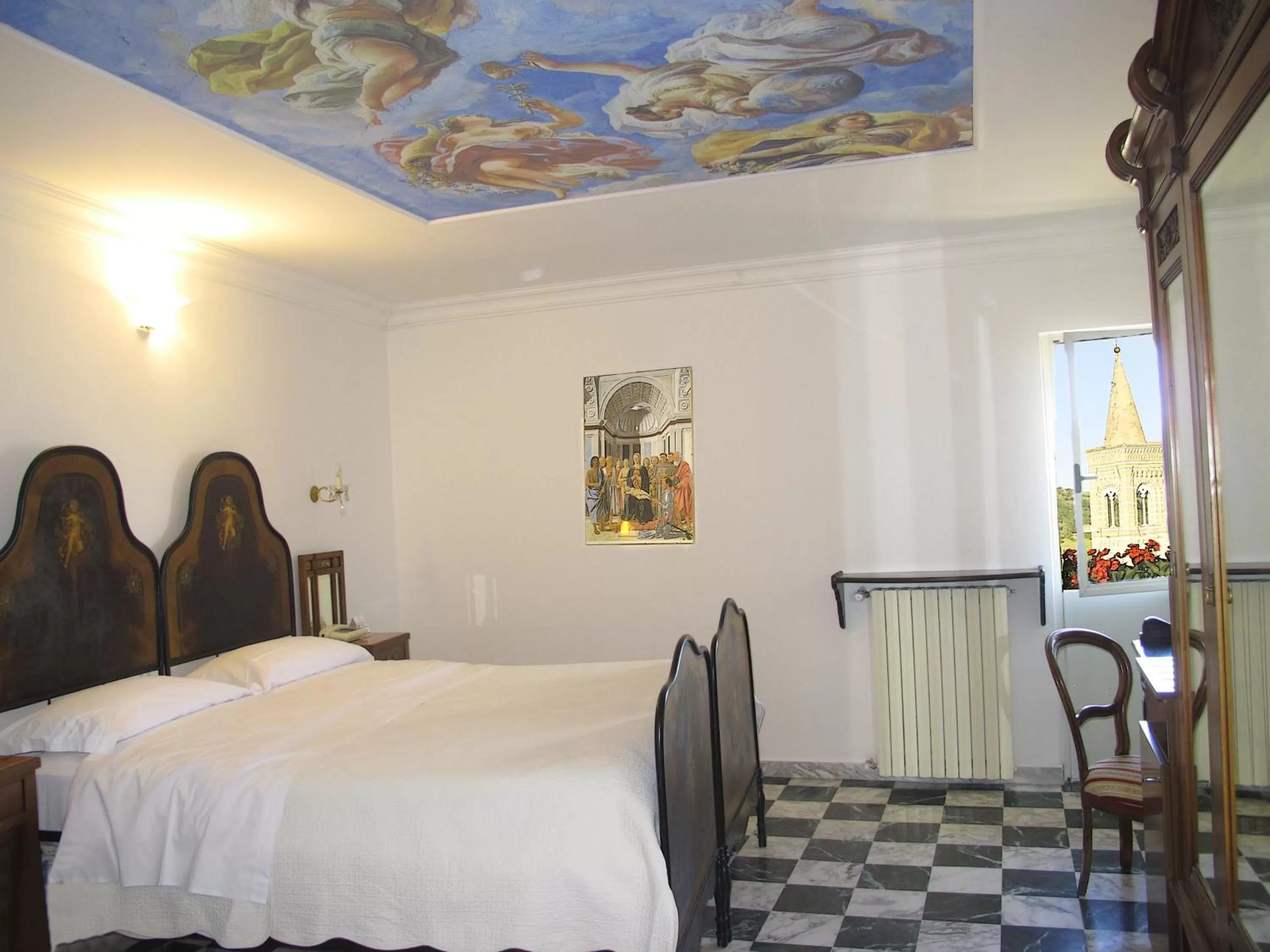 Summer, Bed in Albergo Hotel Raffaello