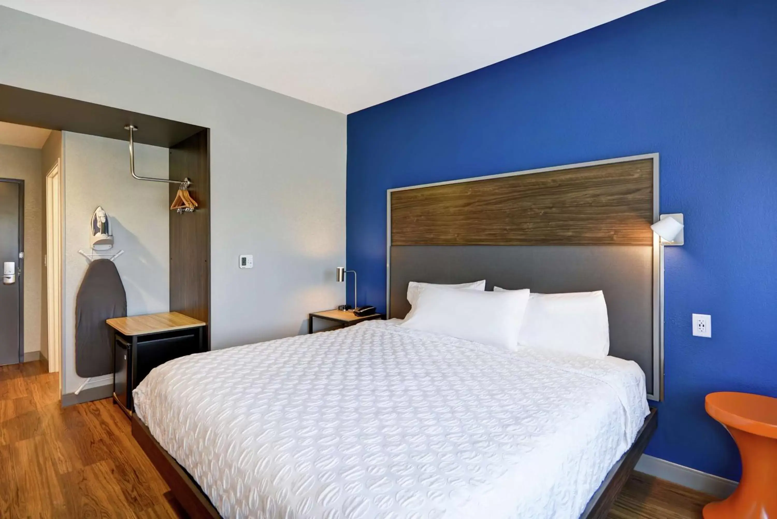 King Room in Tru By Hilton Huber Heights Dayton King Room in Tru By Hilton Huber Heights Dayton