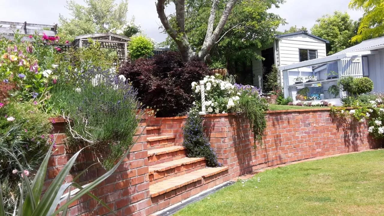 Garden in Rose Cottage B&B